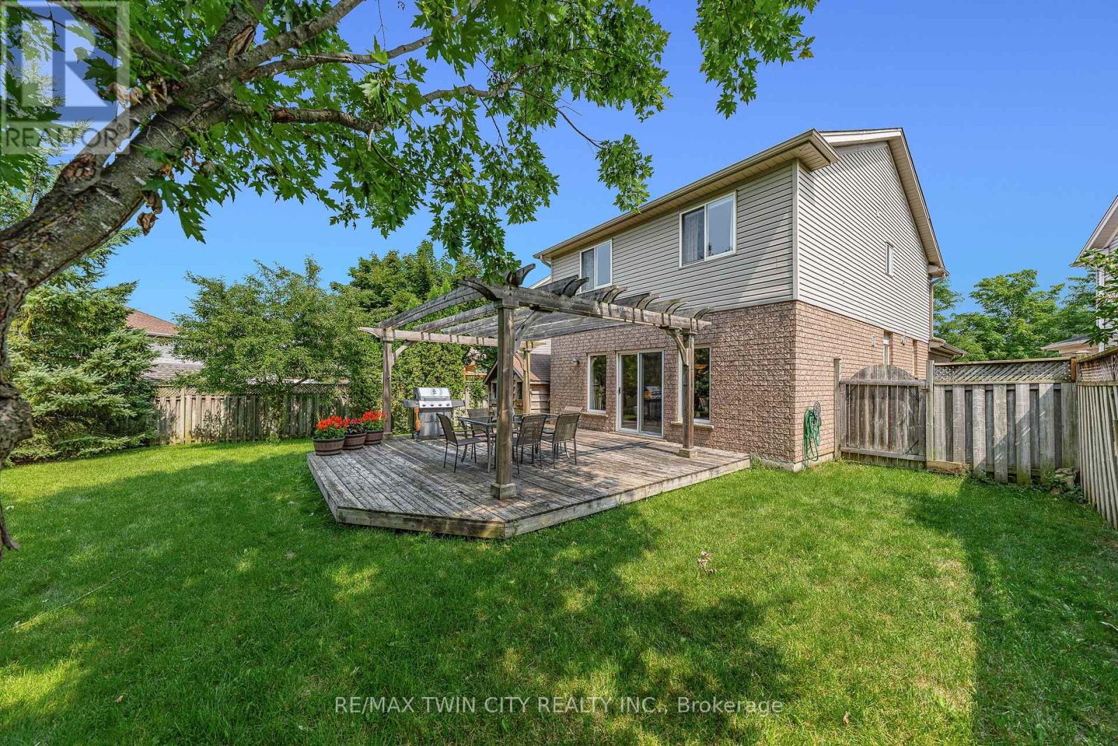 298 Pineland Place, Waterloo, Ontario  N2T 2S7 - Photo 35 - X13671288