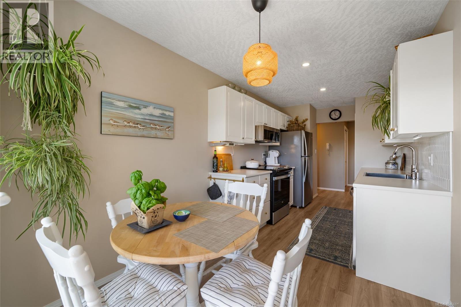 310 9650 First St, Sidney, British Columbia  V8L 3C9 - Photo 7 - 1046601