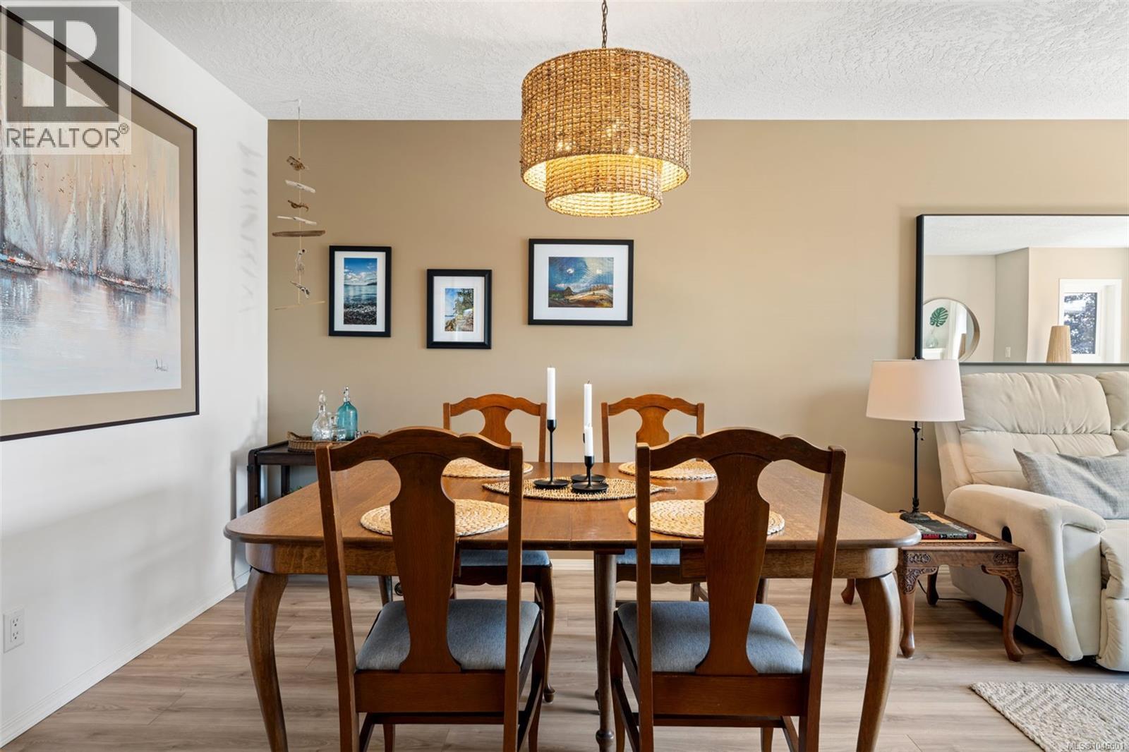 310 9650 First St, Sidney, British Columbia  V8L 3C9 - Photo 11 - 1046601