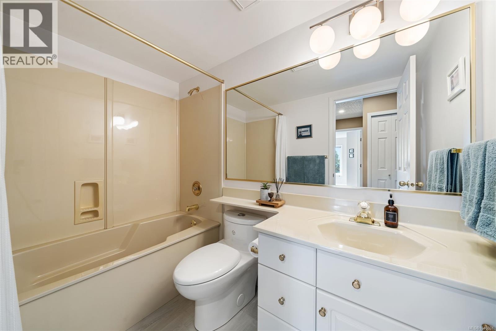 310 9650 First St, Sidney, British Columbia  V8L 3C9 - Photo 22 - 1046601