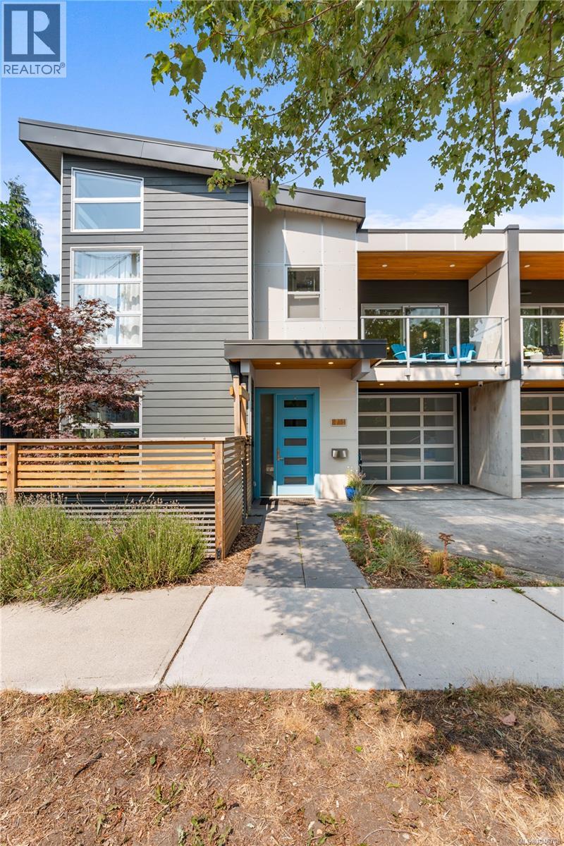 1704 Coronation Ave, Victoria, British Columbia