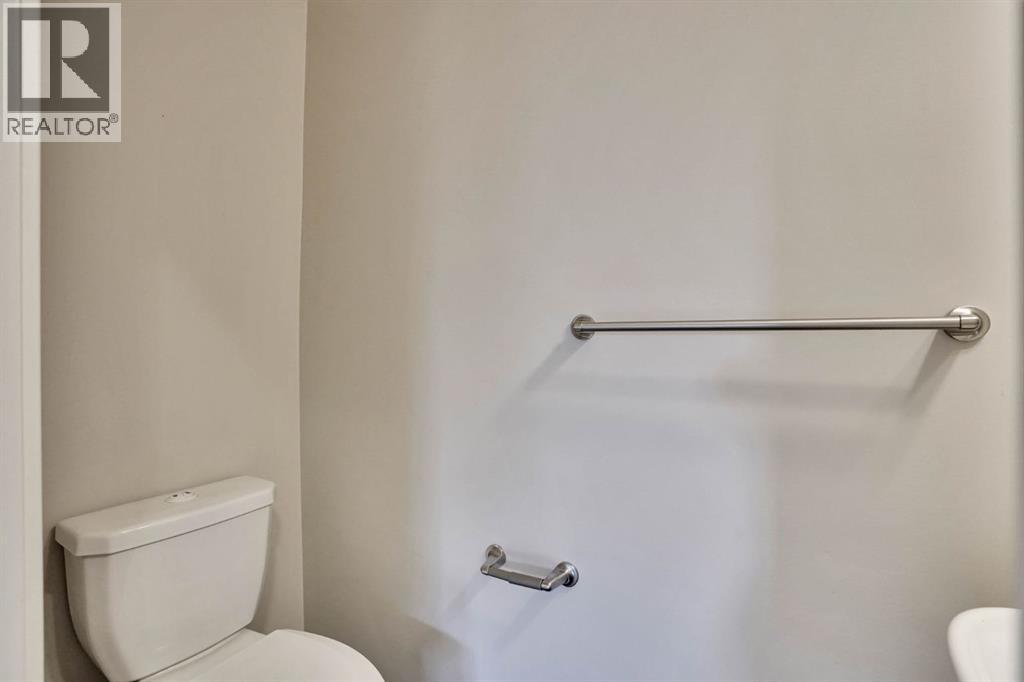 531 Evansborough Way Nw, Calgary, Alberta  T3P 0M8 - Photo 5 - A2333389