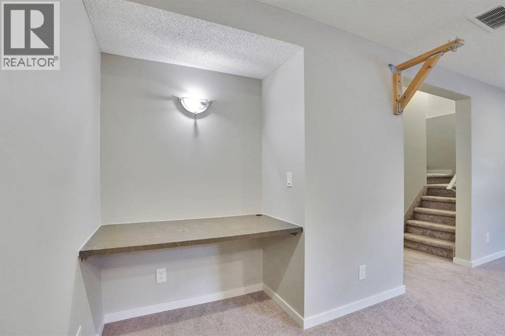 531 Evansborough Way Nw, Calgary, Alberta  T3P 0M8 - Photo 35 - A2333389