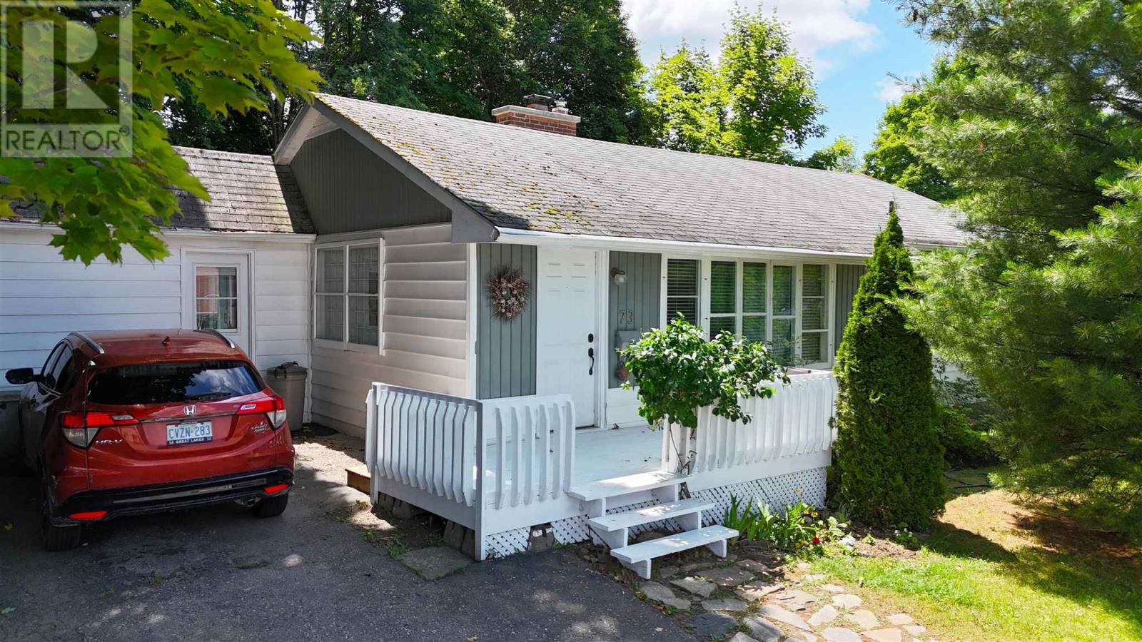 73 Hutchison Ave, Elliot Lake, Ontario  P5A 1W7 - Photo 2 - SM261831