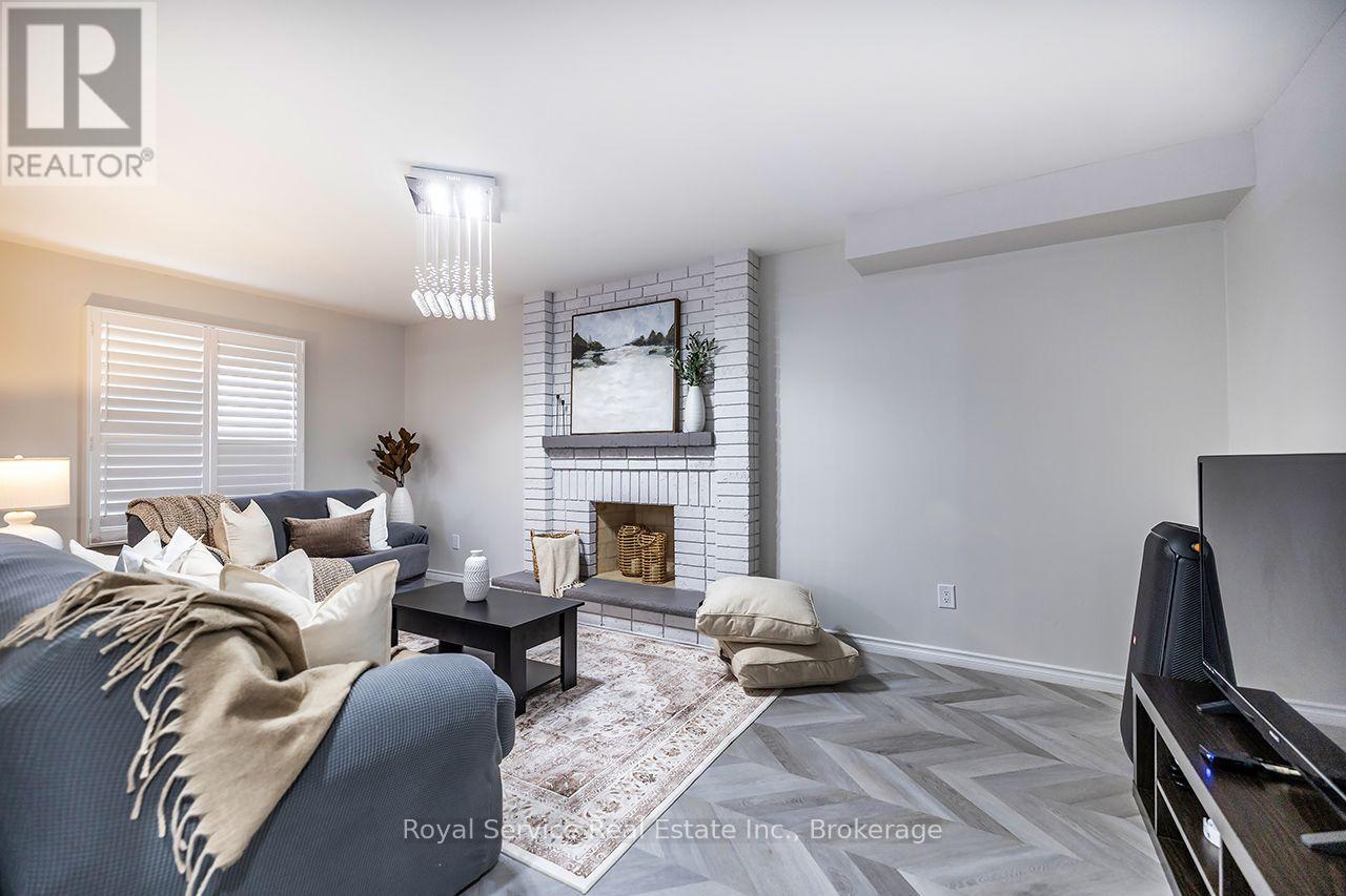 61 Adams Drive, Ajax, Ontario  L1S 5V2 - Photo 16 - E13671620