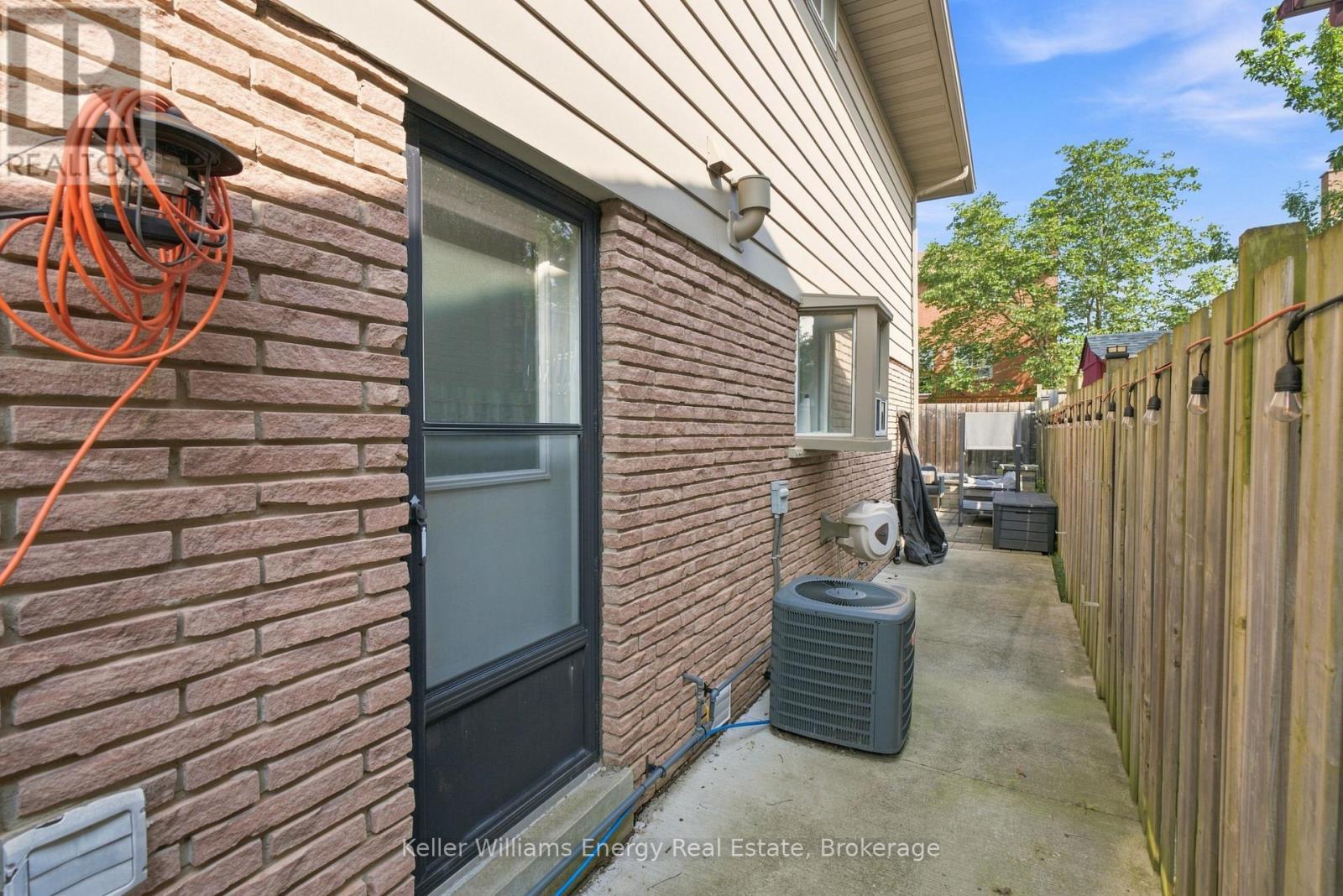 1014 Pinetree Court, Oshawa, Ontario L1K 1P4 - Photo 39 - E13671692