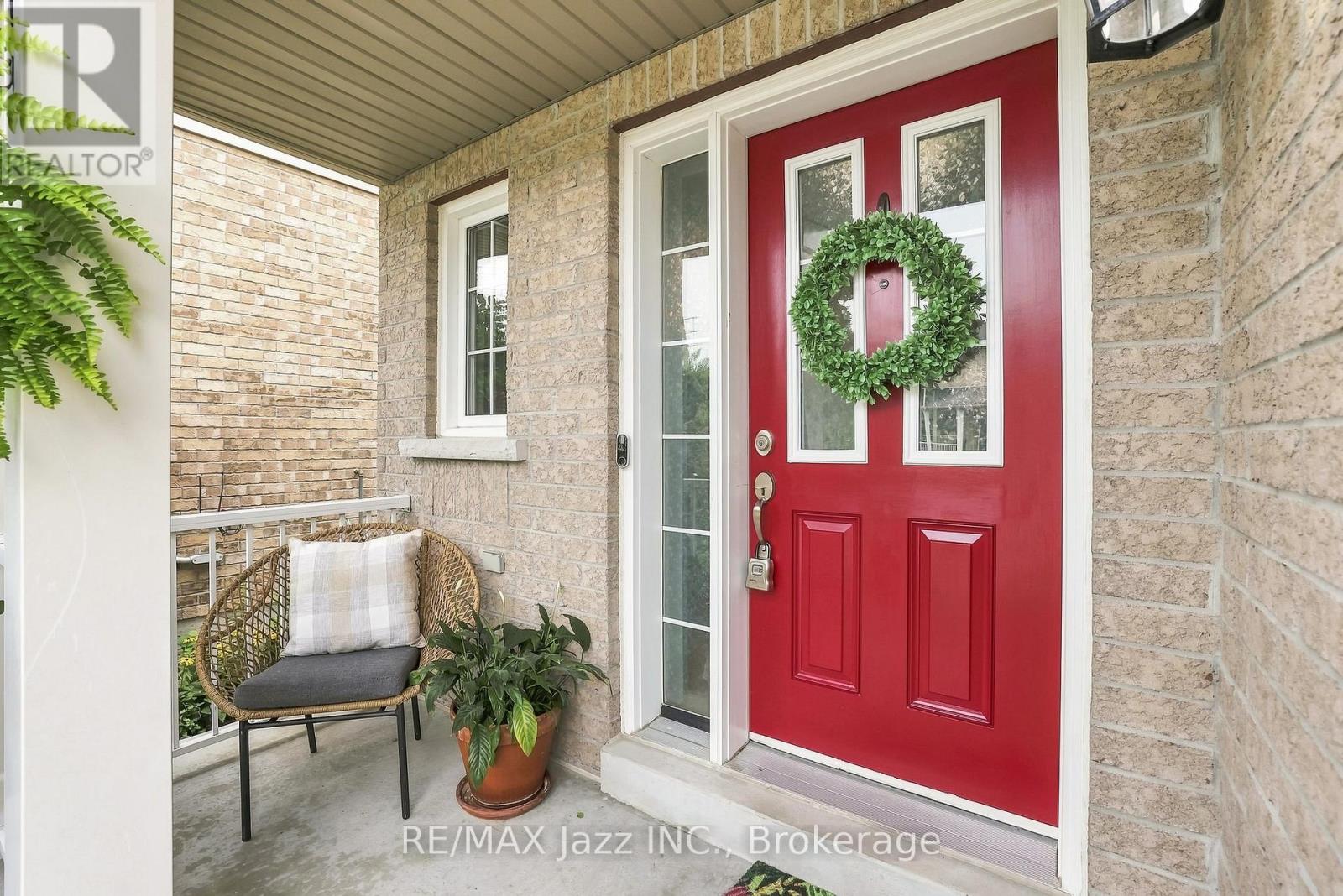 1333 Wadebridge Crescent, Oshawa, Ontario  L1K 3B2 - Photo 8 - E13671720