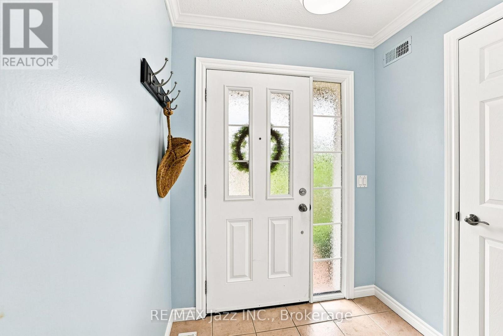 1333 Wadebridge Crescent, Oshawa, Ontario  L1K 3B2 - Photo 9 - E13671720