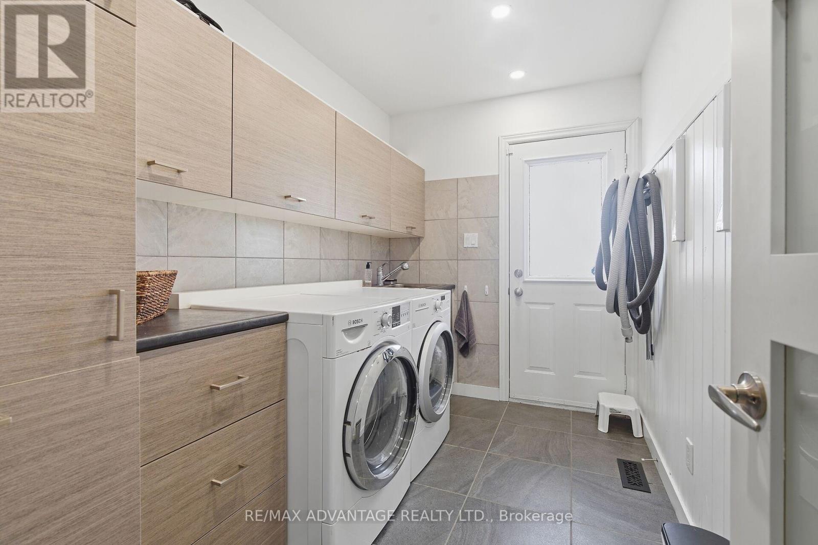 28 Wynfield Lane, Middlesex Centre, Ontario  N6H 5L2 - Photo 29 - X13671672