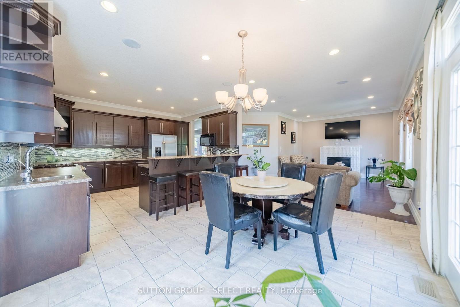 2229 Cardinal Court, London South, Ontario  N6M 0C2 - Photo 8 - X13671700
