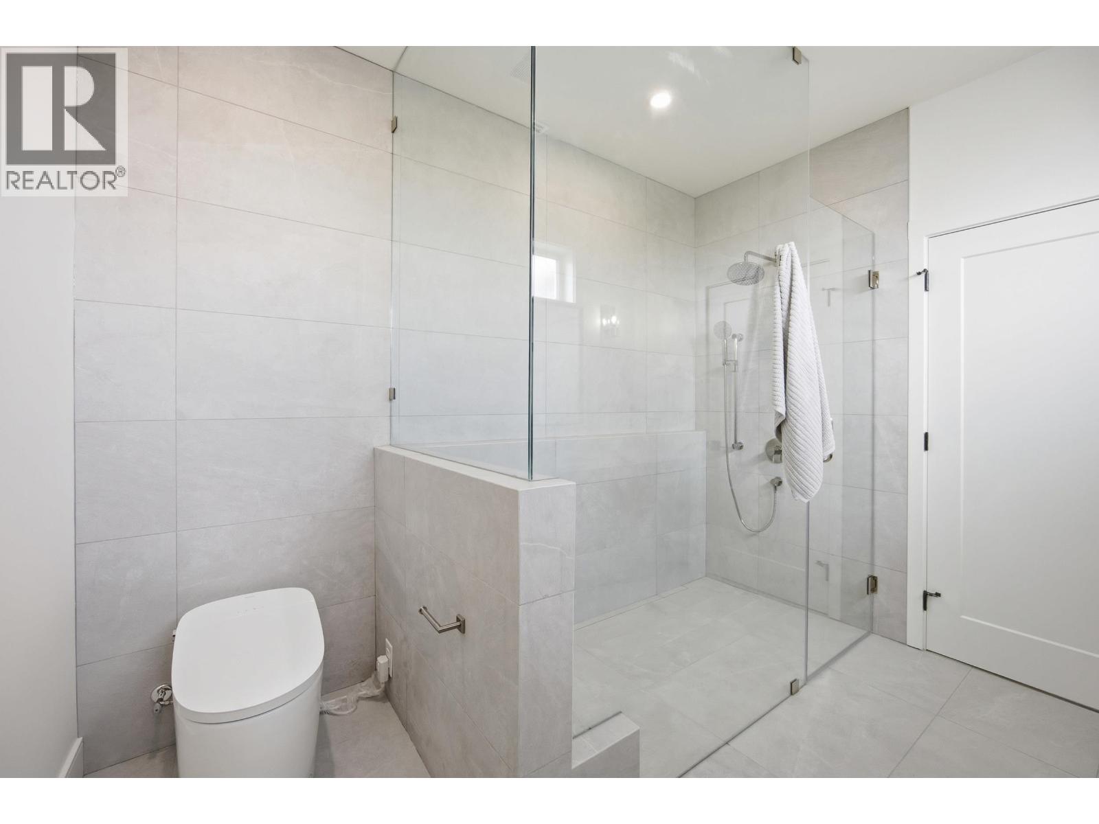 40 Sea Avenue, Burnaby, British Columbia  V5B 3W6 - Photo 27 - R3133973