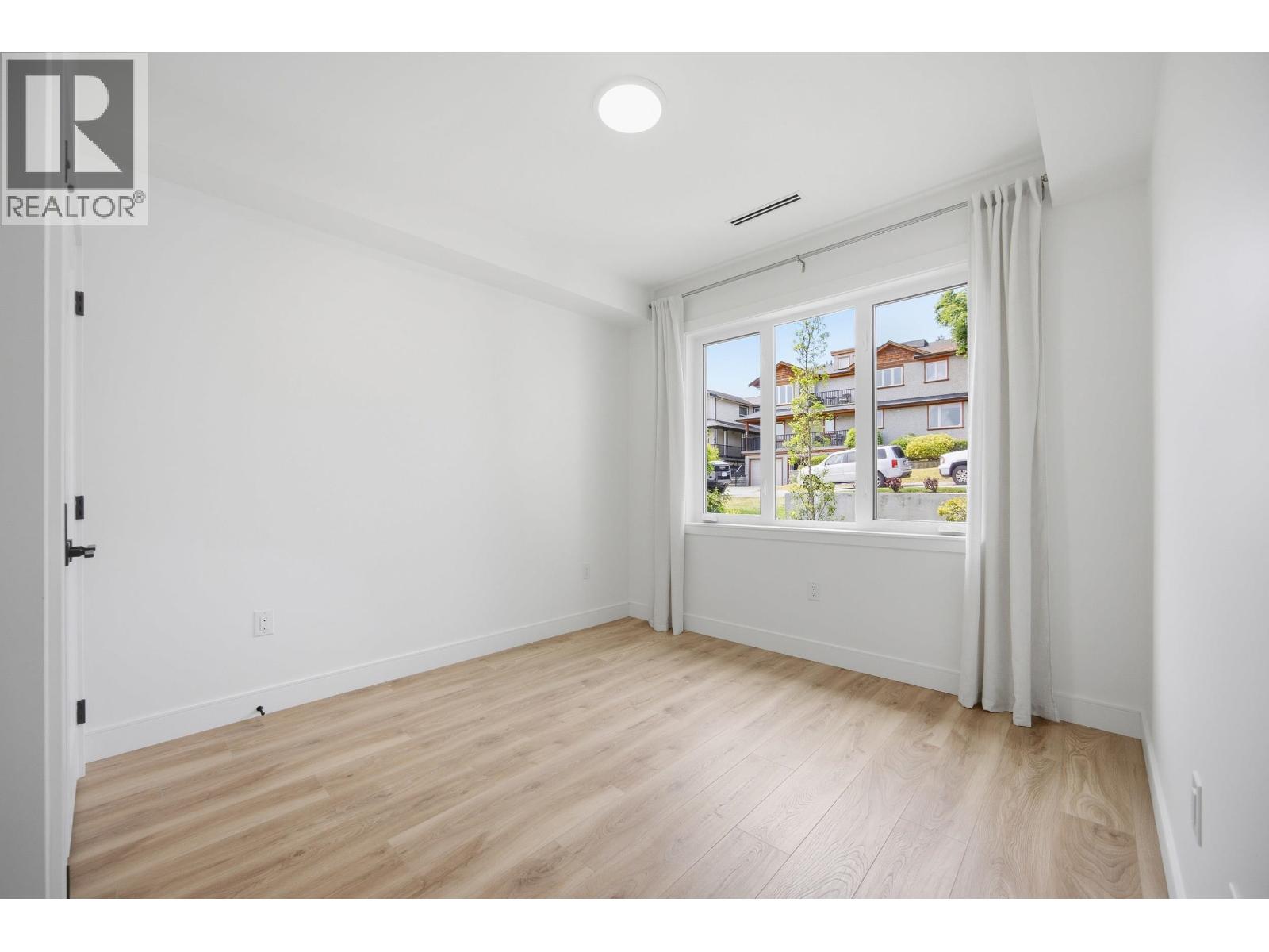 40 Sea Avenue, Burnaby, British Columbia  V5B 3W6 - Photo 30 - R3133973