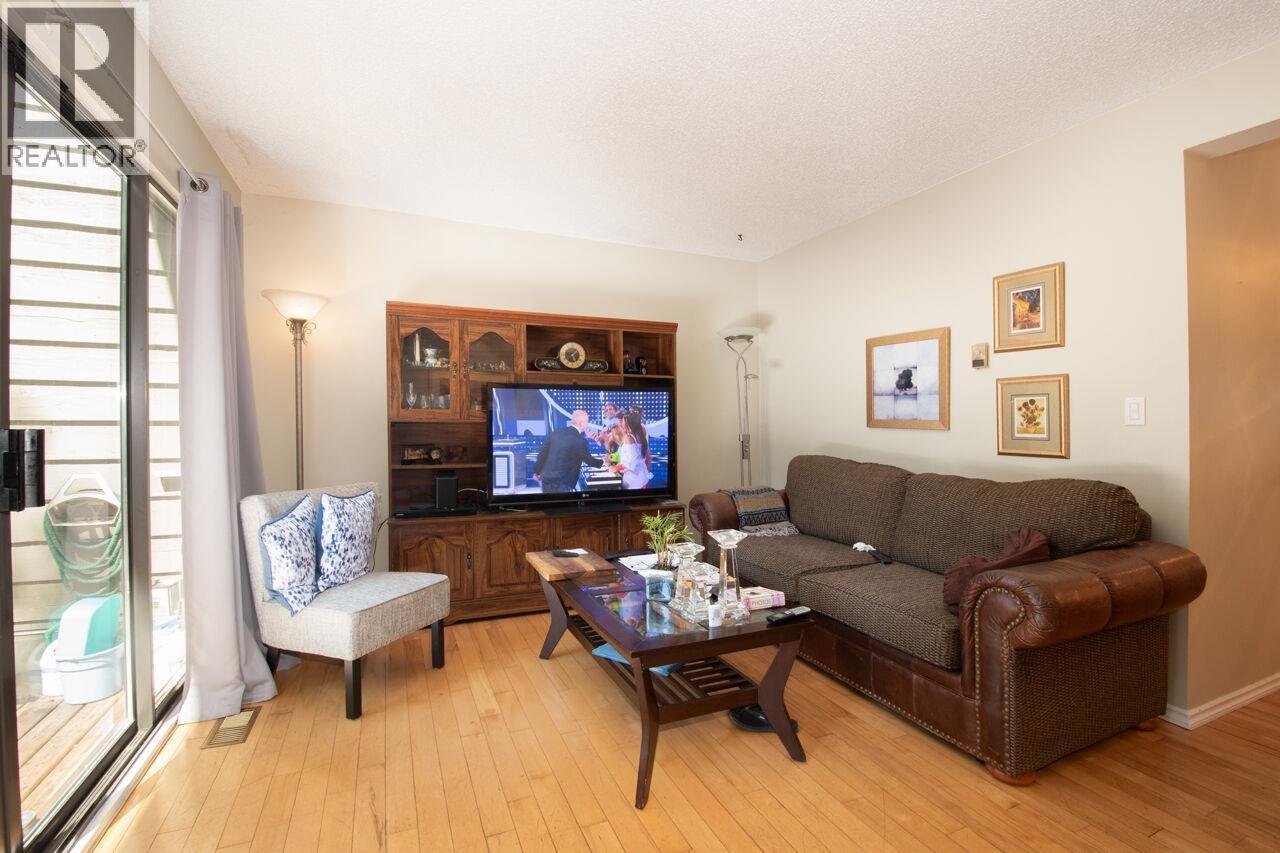88 1950 Cedar Village Crescent, North Vancouver, British Columbia  V7J 3M5 - Photo 5 - R3148528