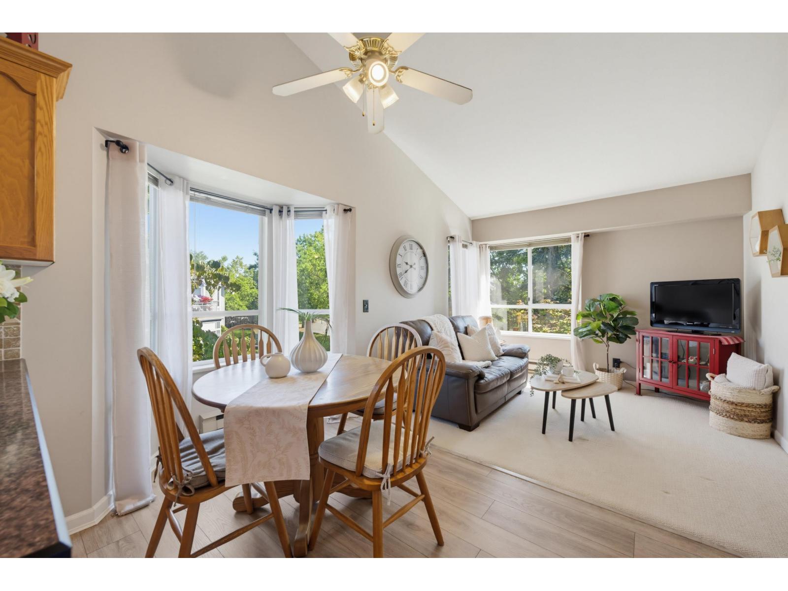 211 9072 Fleetwood Way, Surrey, British Columbia  V3R 0M6 - Photo 15 - R3154425
