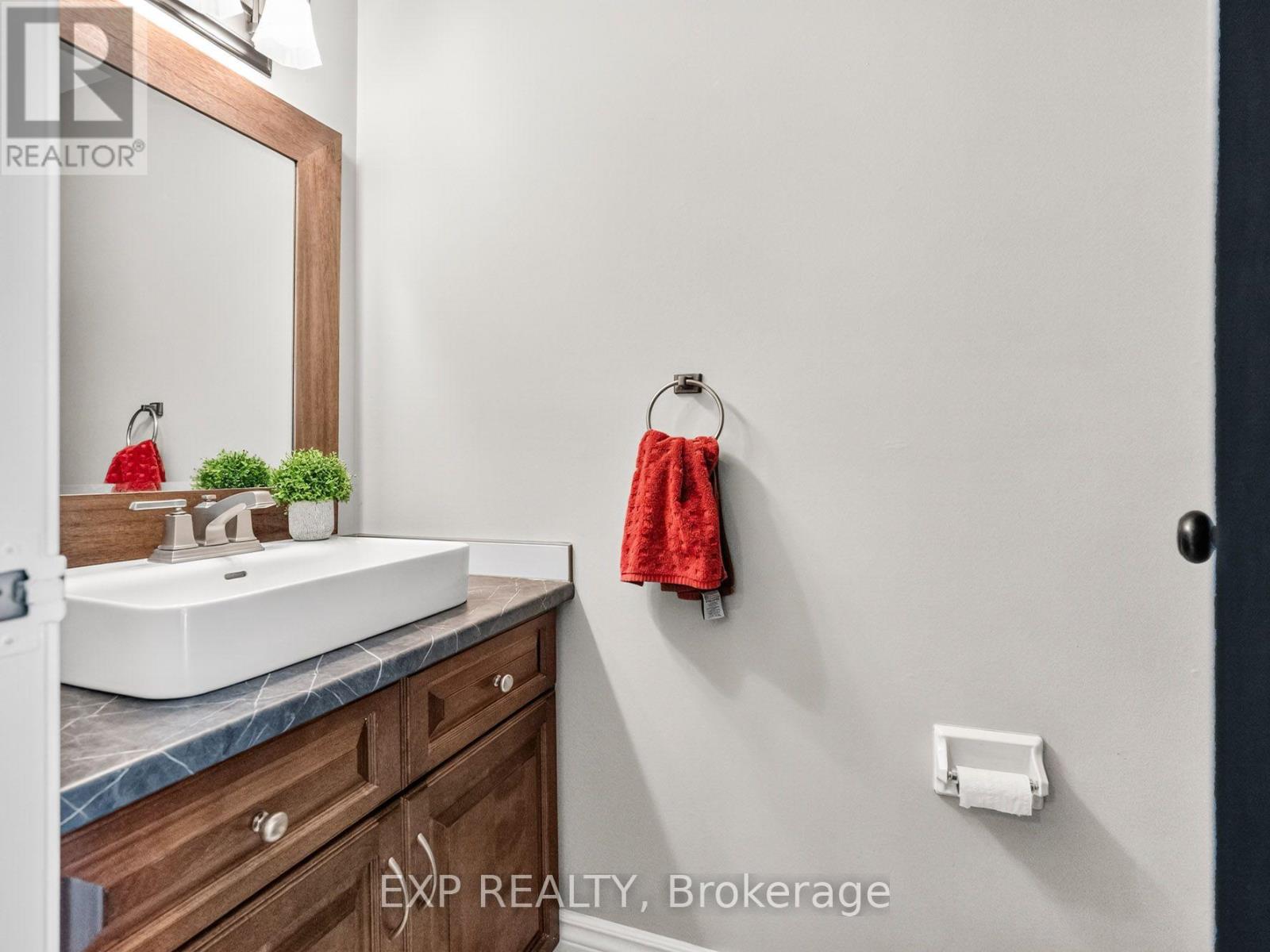 32 - 242 Lakeport Road, St. Catharines, Ontario  L2N 6V2 - Photo 14 - X13671698