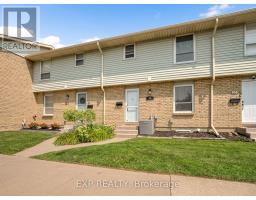 32 - 242 LAKEPORT ROAD, St. Catharines, Ontario