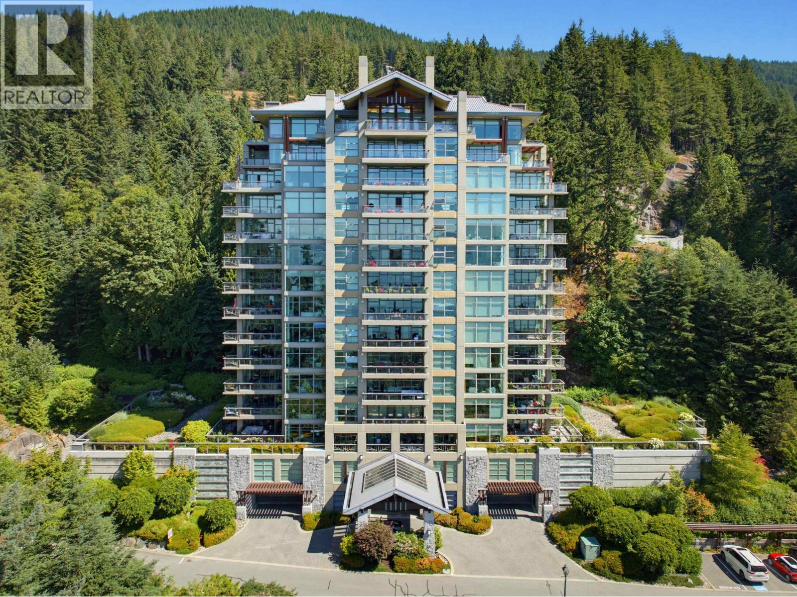 402 3355 Cypress Place, West Vancouver, British Columbia  V7S 3J9 - Photo 2 - R3155458