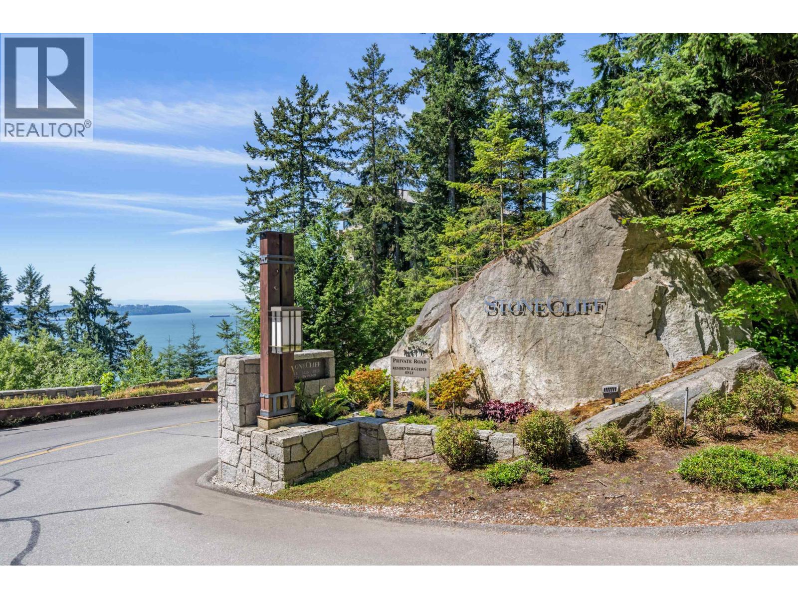 402 3355 Cypress Place, West Vancouver, British Columbia  V7S 3J9 - Photo 3 - R3155458