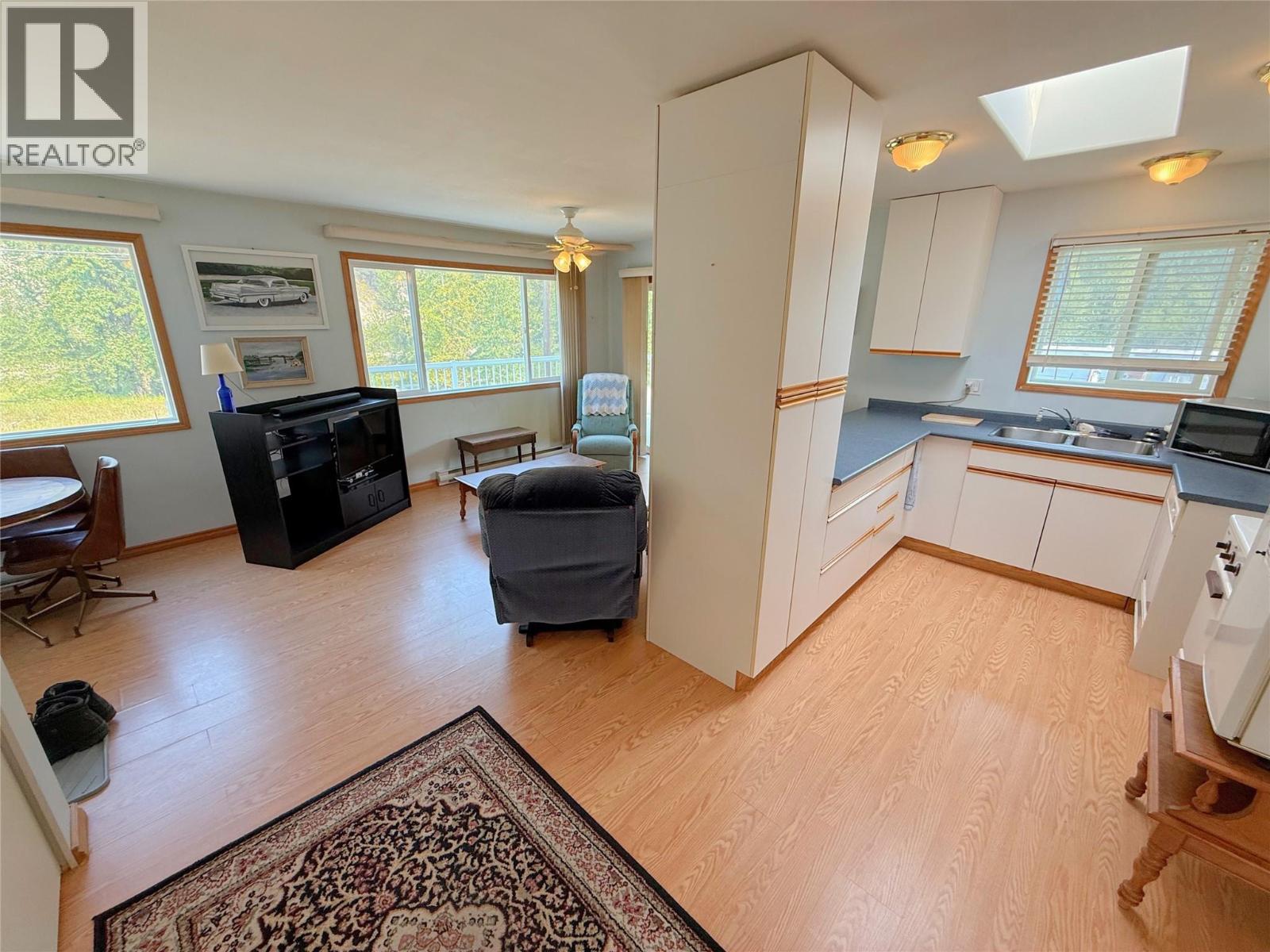 1827 Front Street, Coalmont-Tulameen, British Columbia  V0X 1W0 - Photo 11 - 10397704