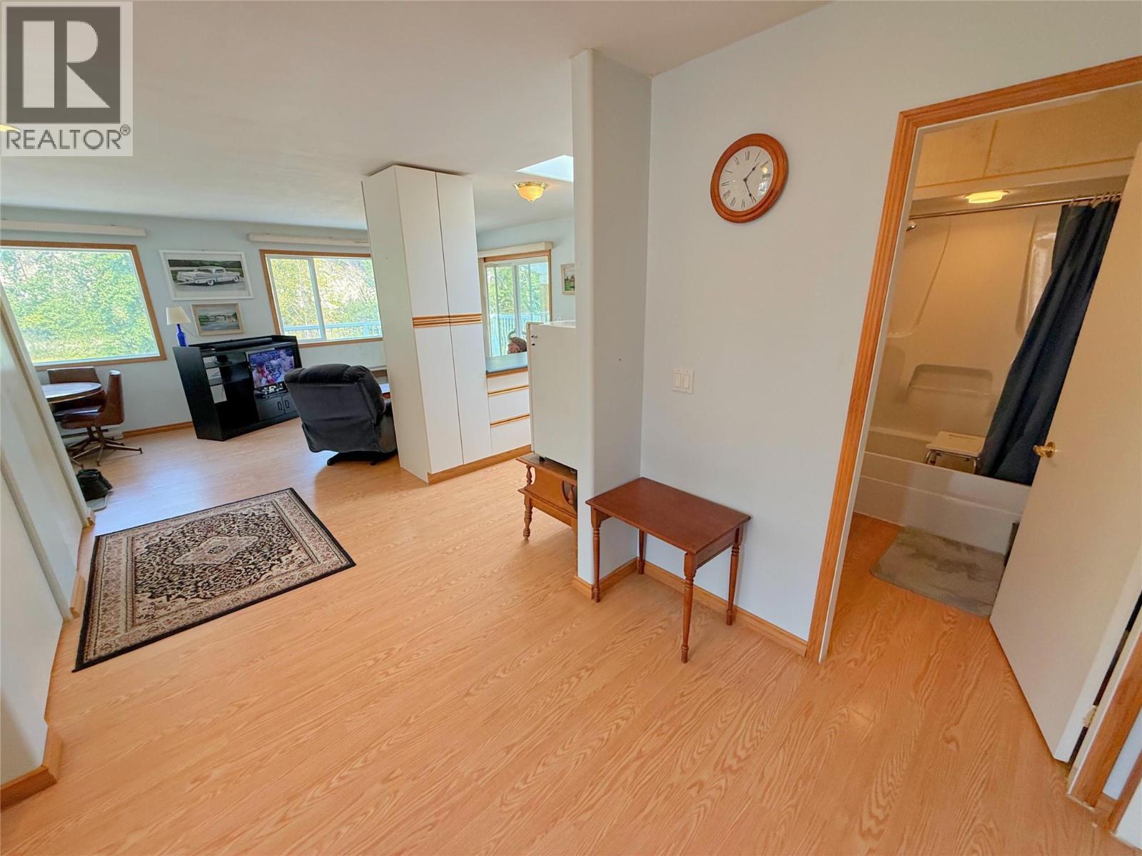 1827 Front Street, Coalmont-Tulameen, British Columbia  V0X 1W0 - Photo 16 - 10397704