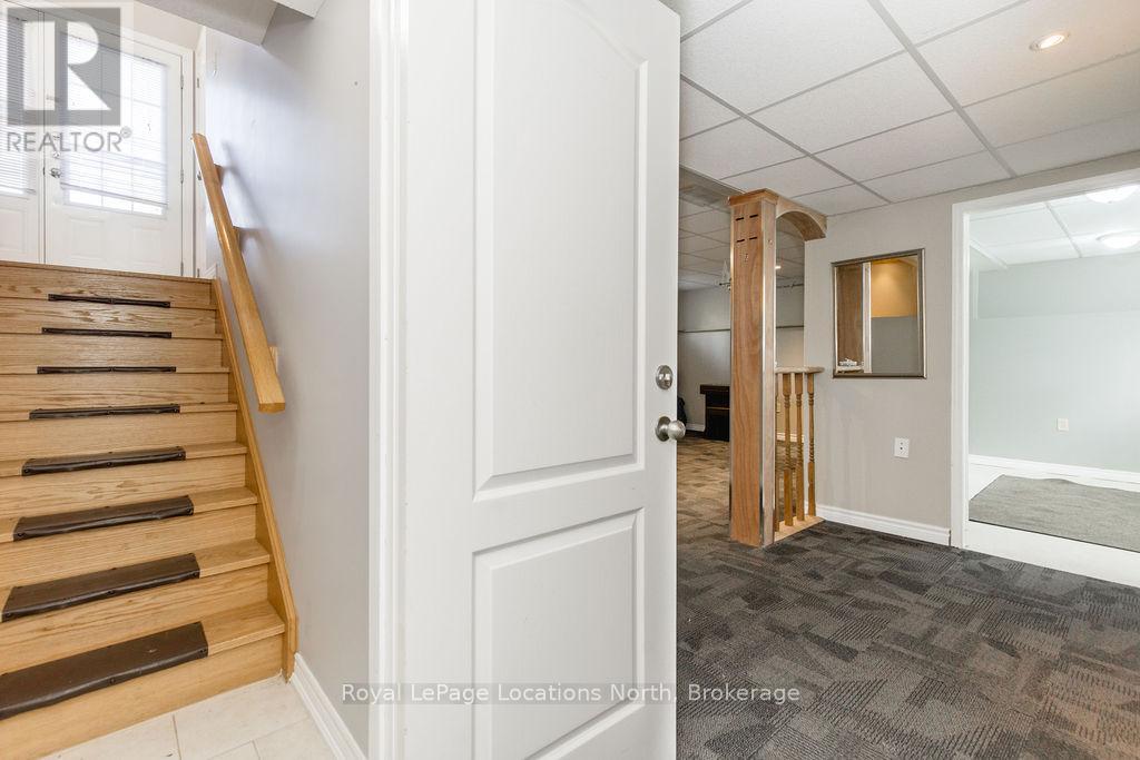 45 William Avenue, Wasaga Beach, Ontario  L9Z 2X3 - Photo 22 - S13671778
