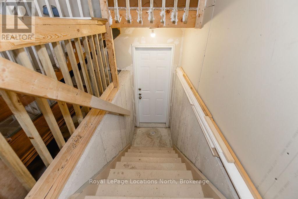 45 William Avenue, Wasaga Beach, Ontario  L9Z 2X3 - Photo 31 - S13671778