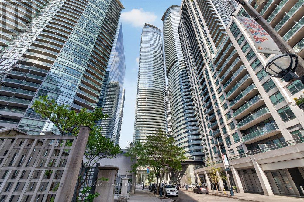 1804 - 14 York Street, Toronto, Ontario M5J 0B1 - Photo 34 - C13671638