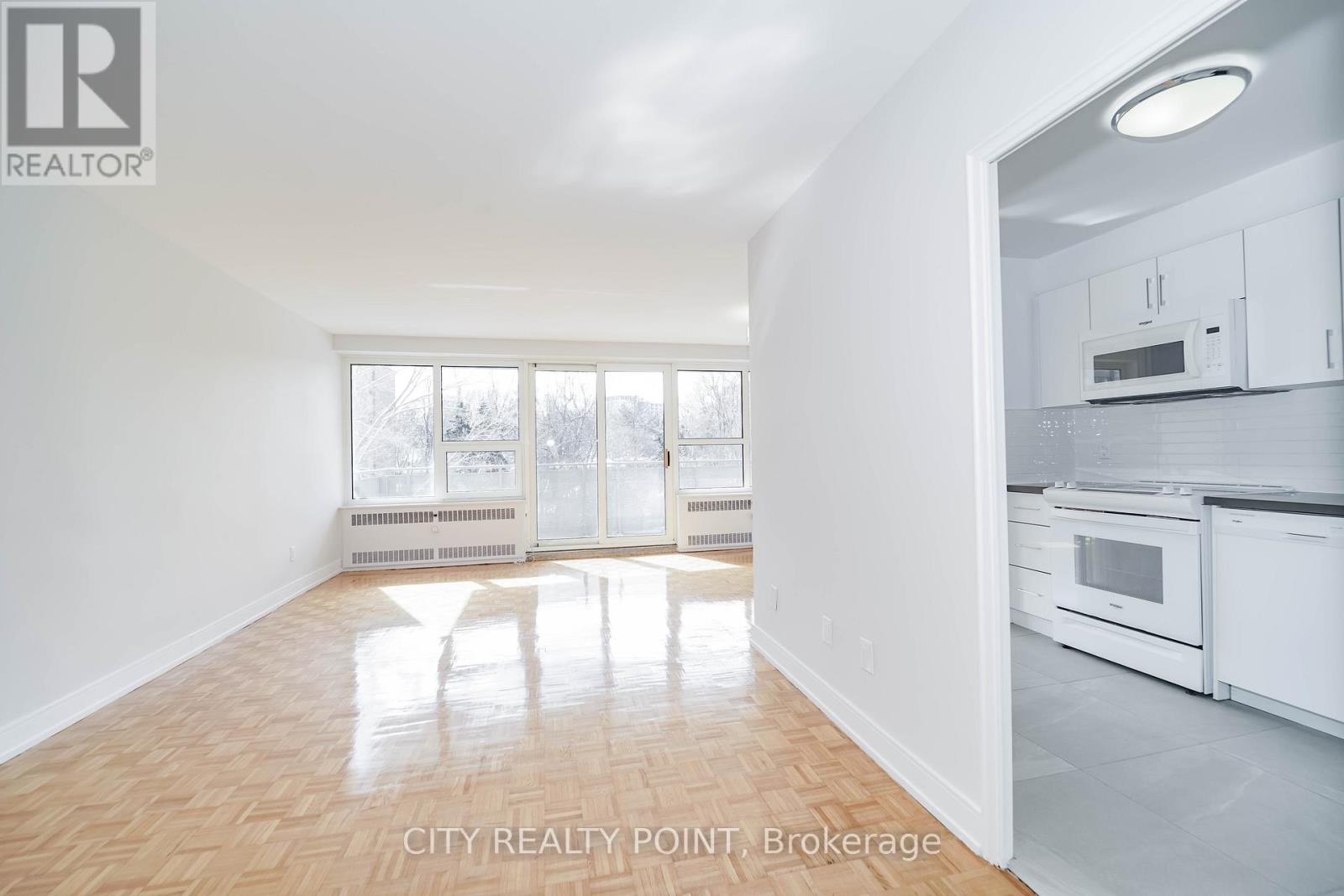 203 - 10 Shallmar Boulevard, Toronto, Ontario  M5N 1J4 - Photo 7 - C13671696