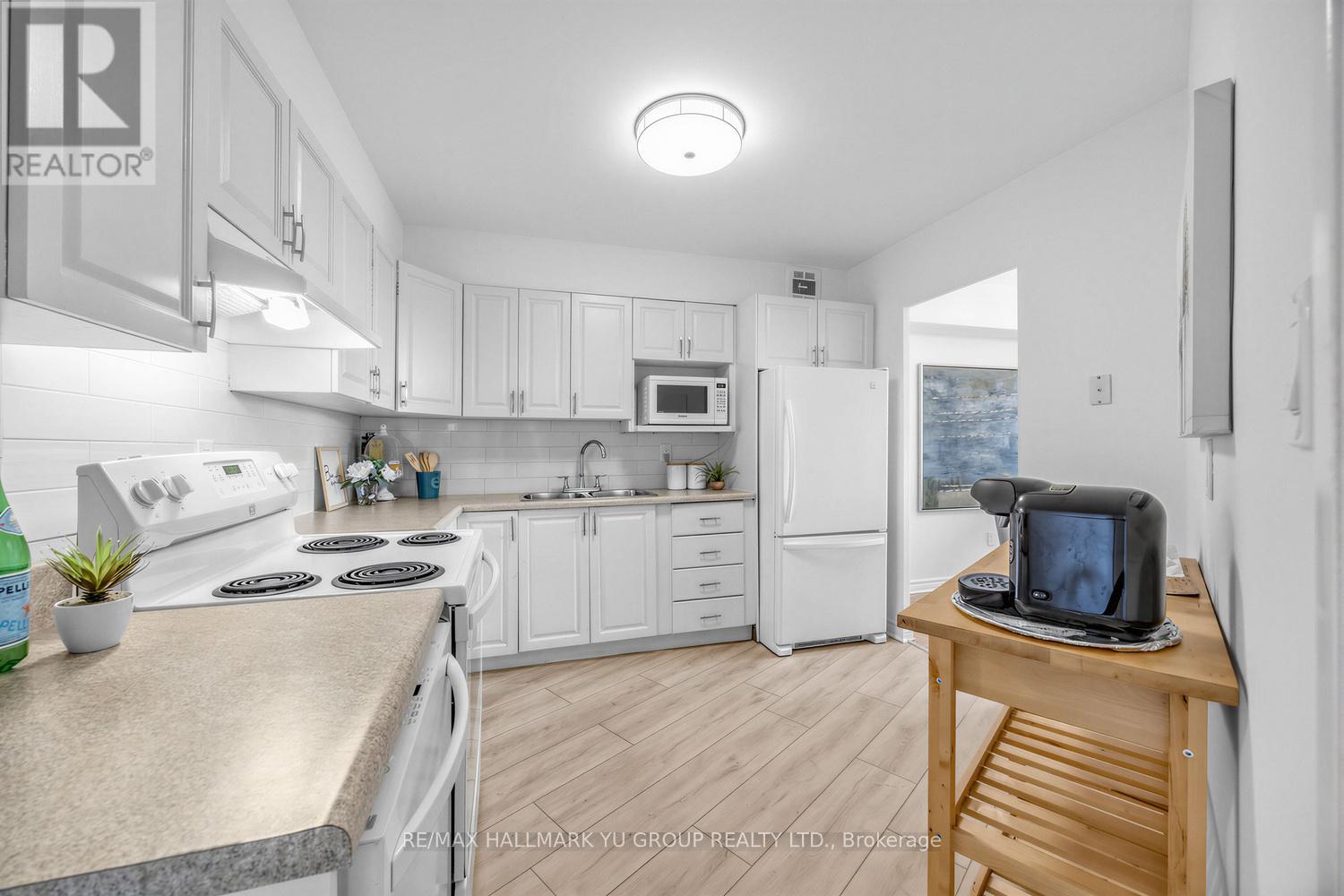 401 - 15 Vicora Linkway, Toronto, Ontario M3C 1A7 - Photo 9 - C13671772
