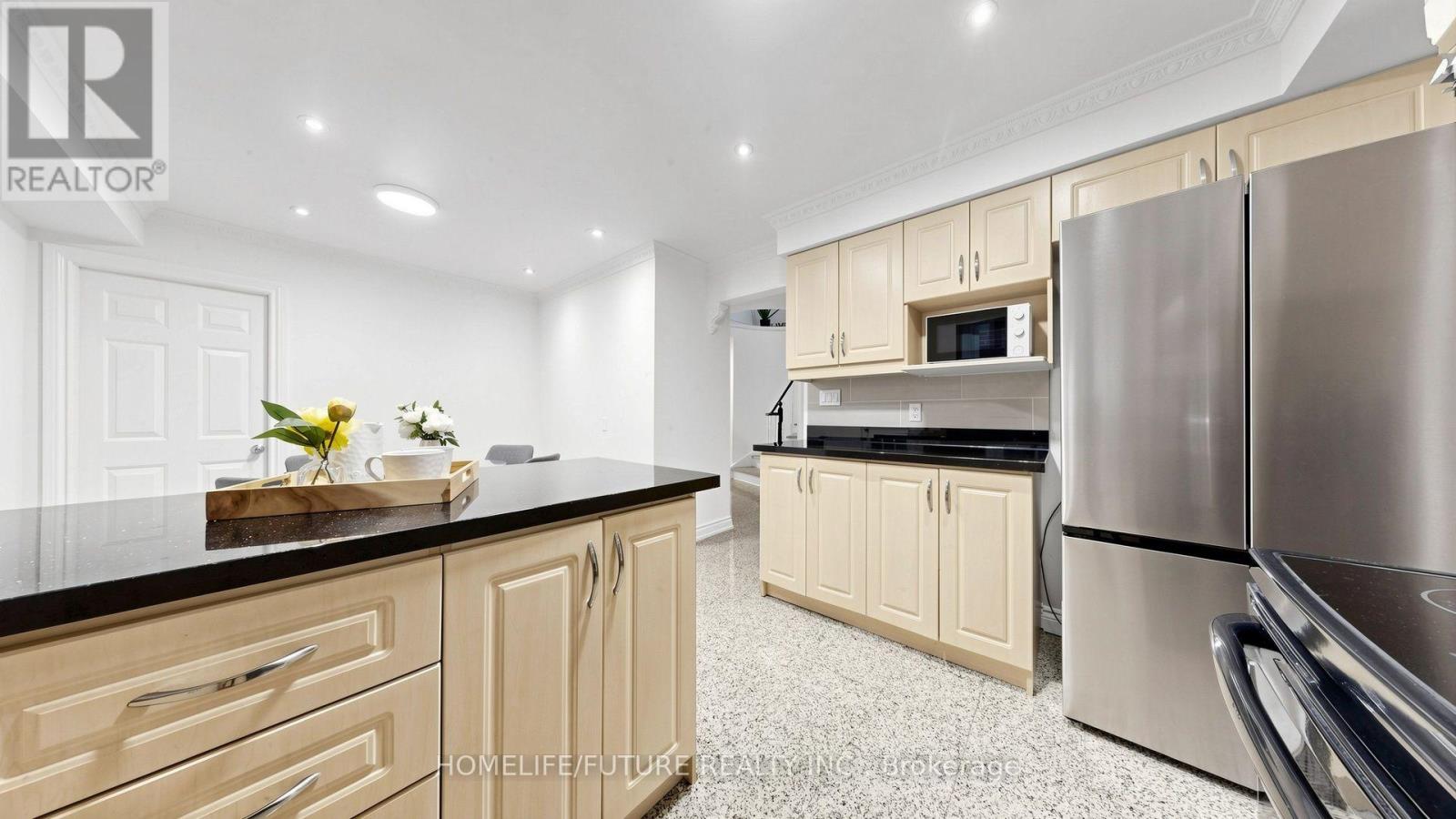 69 Lansbury Drive, Toronto, Ontario M1V 3J3 - Photo 18 - E13671666