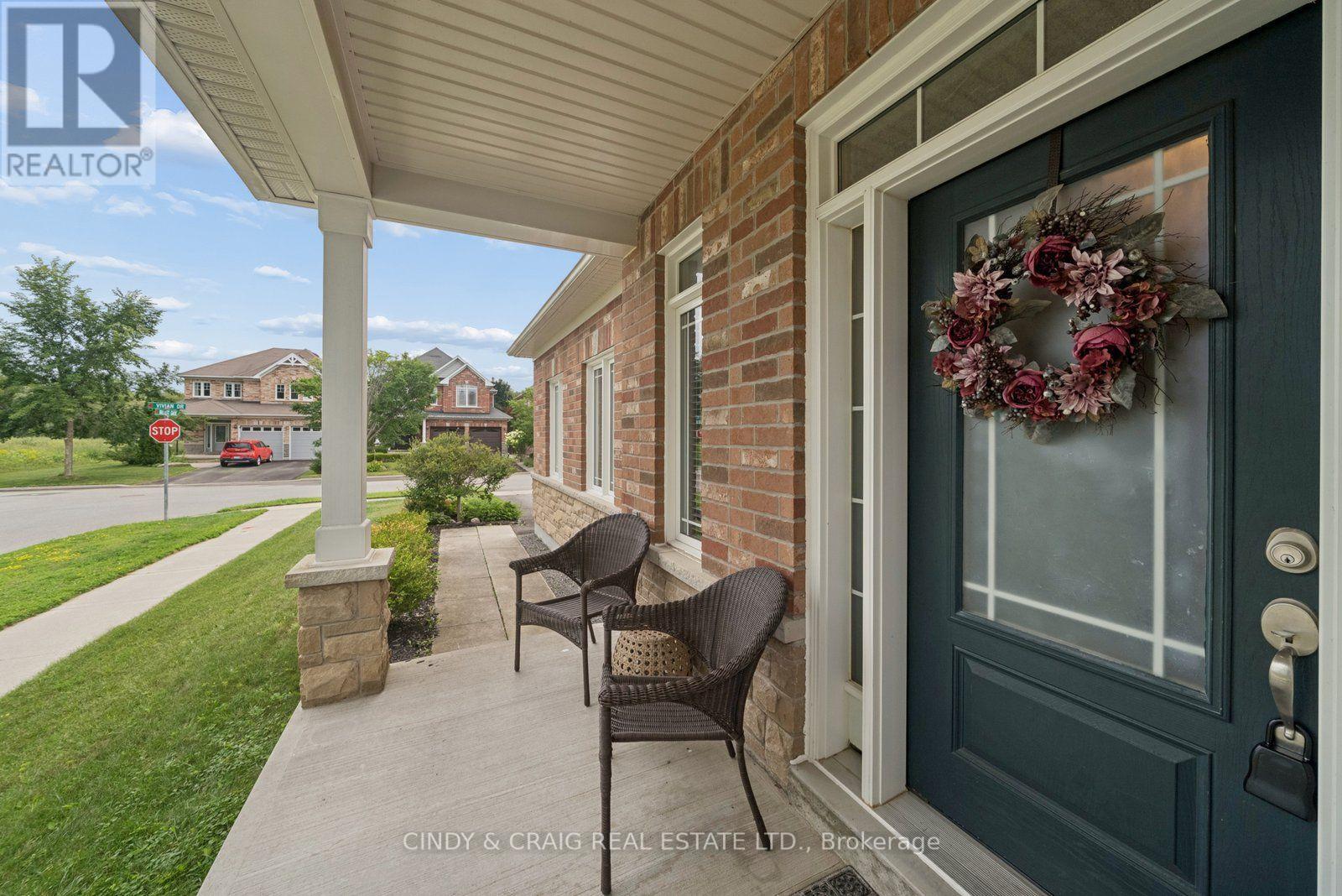60 Vivian Drive, Clarington, Ontario  L1E 0C3 - Photo 2 - E13671736