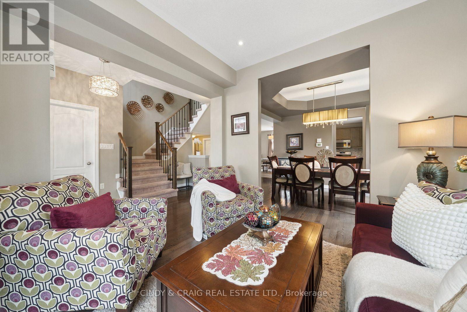 60 Vivian Drive, Clarington, Ontario  L1E 0C3 - Photo 4 - E13671736