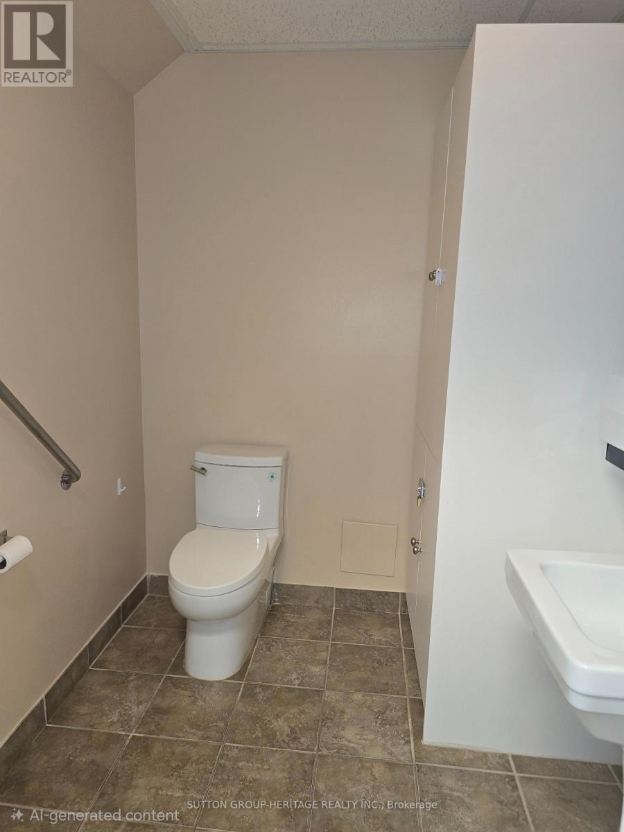 2-413 Dundas Street E, Whitby, Ontario  L1N 2J2 - Photo 7 - E13671758