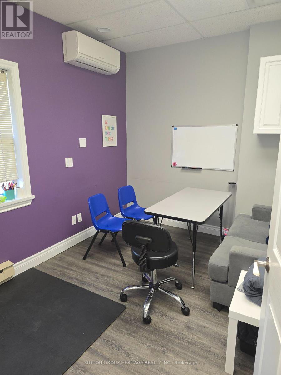 2-413 Dundas Street E, Whitby, Ontario  L1N 2J2 - Photo 9 - E13671758