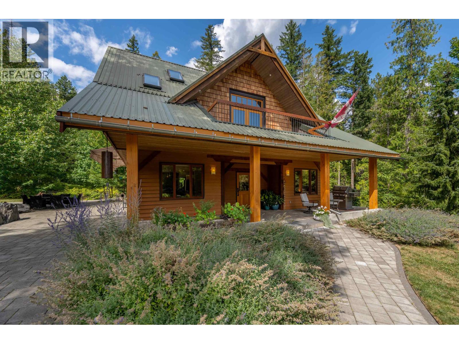 3 Walkerville Estates, Pemberton, British Columbia  V0N 2L0 - Photo 2 - R3146365
