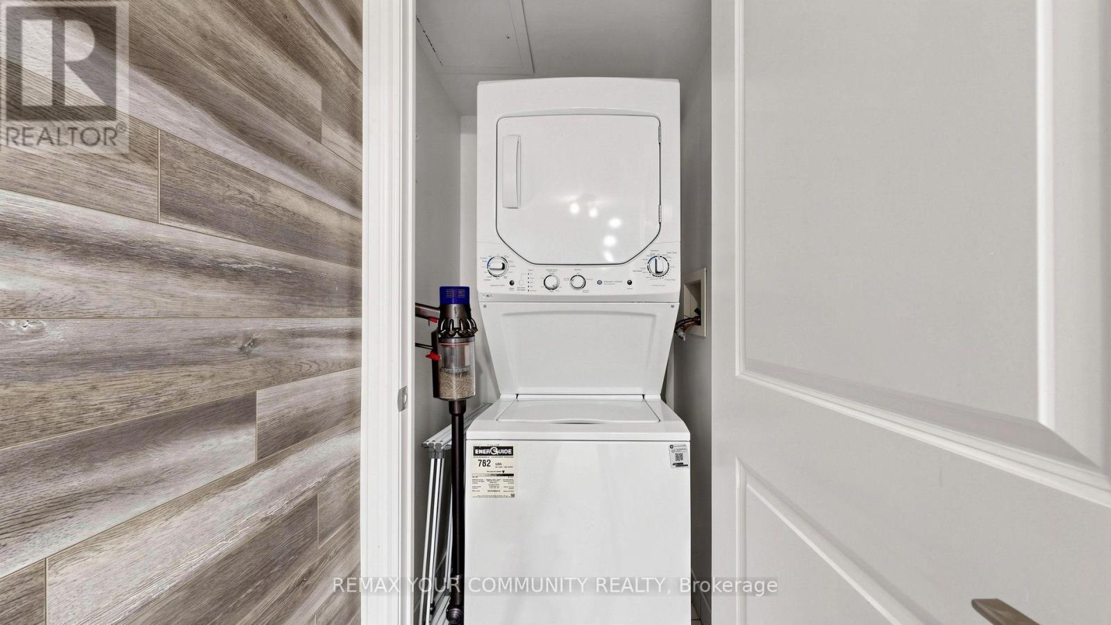 215 - 273 South Park Road, Markham, Ontario  L3T 0B5 - Photo 32 - N13671652