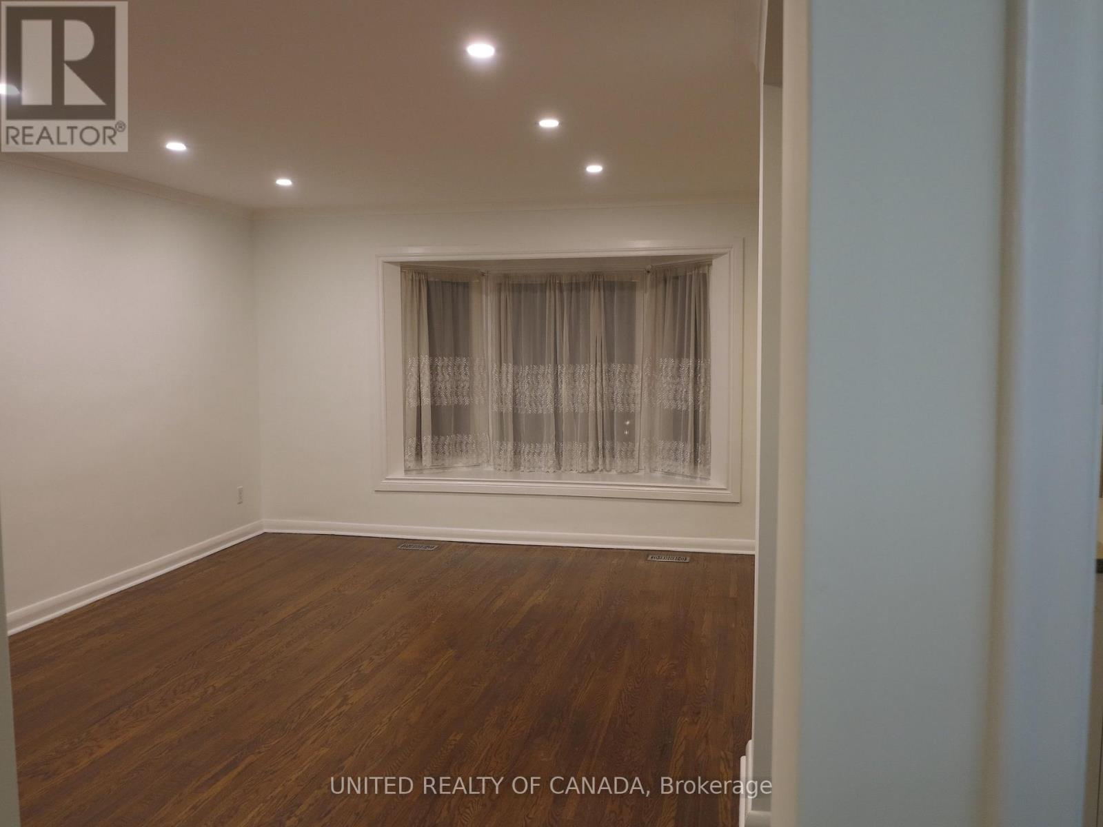 45 Bayview Parkway, Newmarket, Ontario  L3Y 3W2 - Photo 29 - N13671724