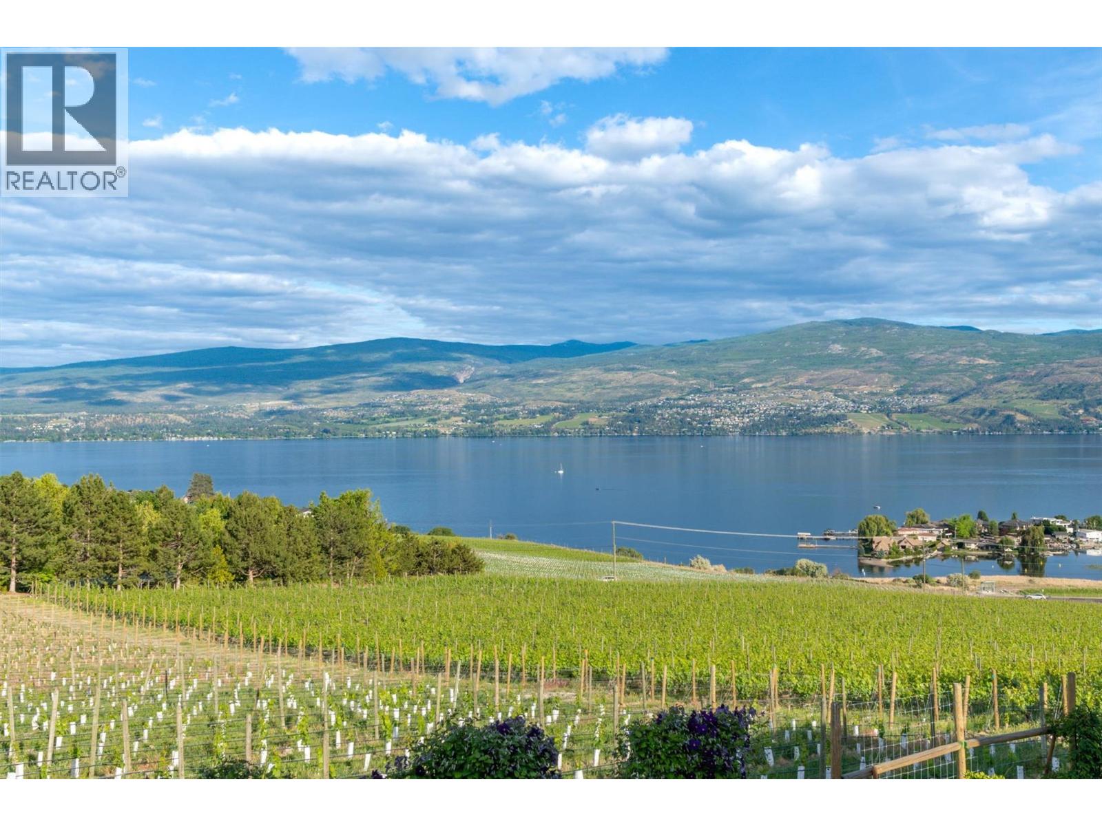 3333 Chancellor Place Unit# 2, West Kelowna, British Columbia  V4T 2S9 - Photo 11 - 10390182