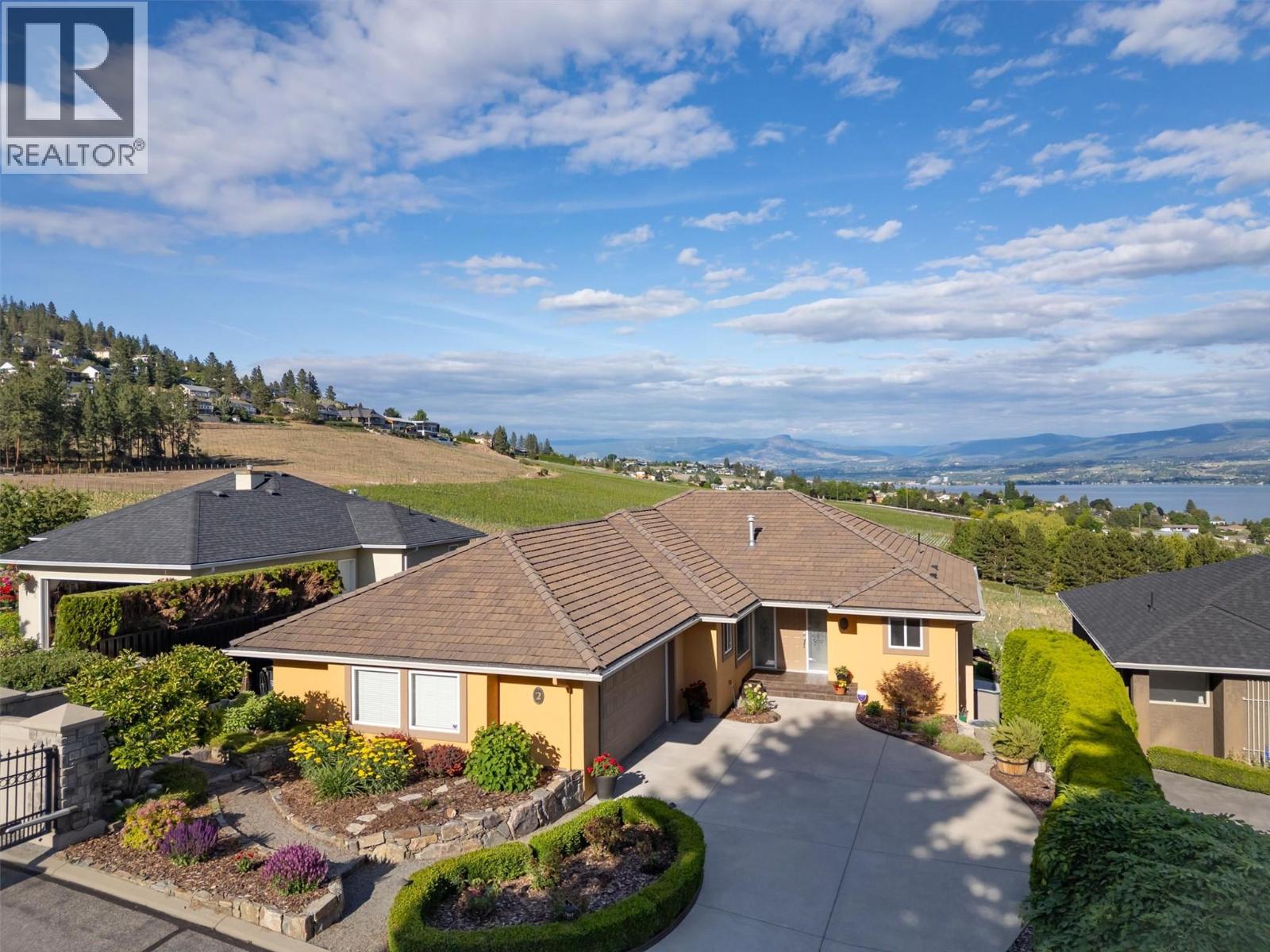 3333 Chancellor Place Unit# 2, West Kelowna, British Columbia  V4T 2S9 - Photo 2 - 10390182