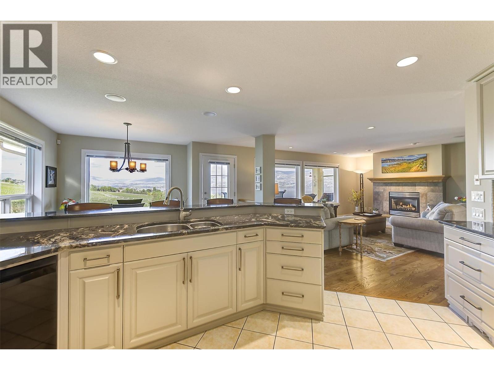 3333 Chancellor Place Unit# 2, West Kelowna, British Columbia  V4T 2S9 - Photo 16 - 10390182