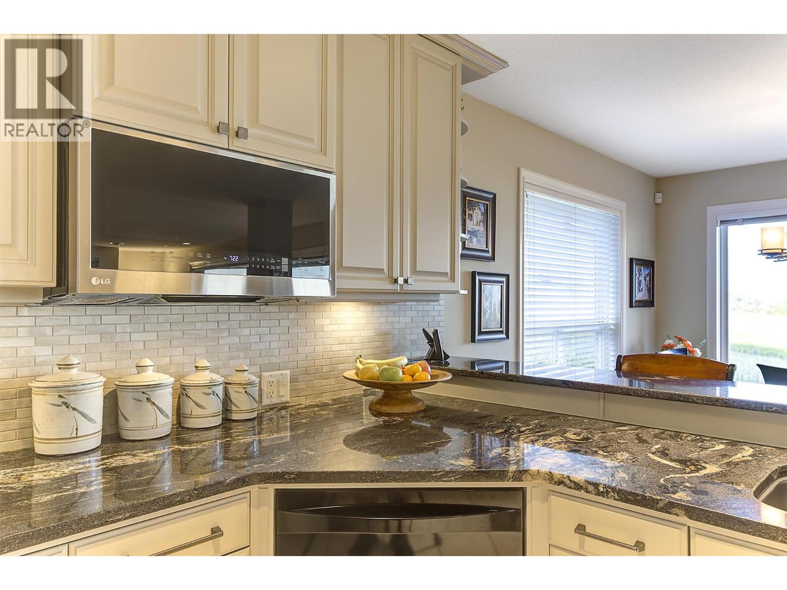 3333 Chancellor Place Unit# 2, West Kelowna, British Columbia  V4T 2S9 - Photo 18 - 10390182