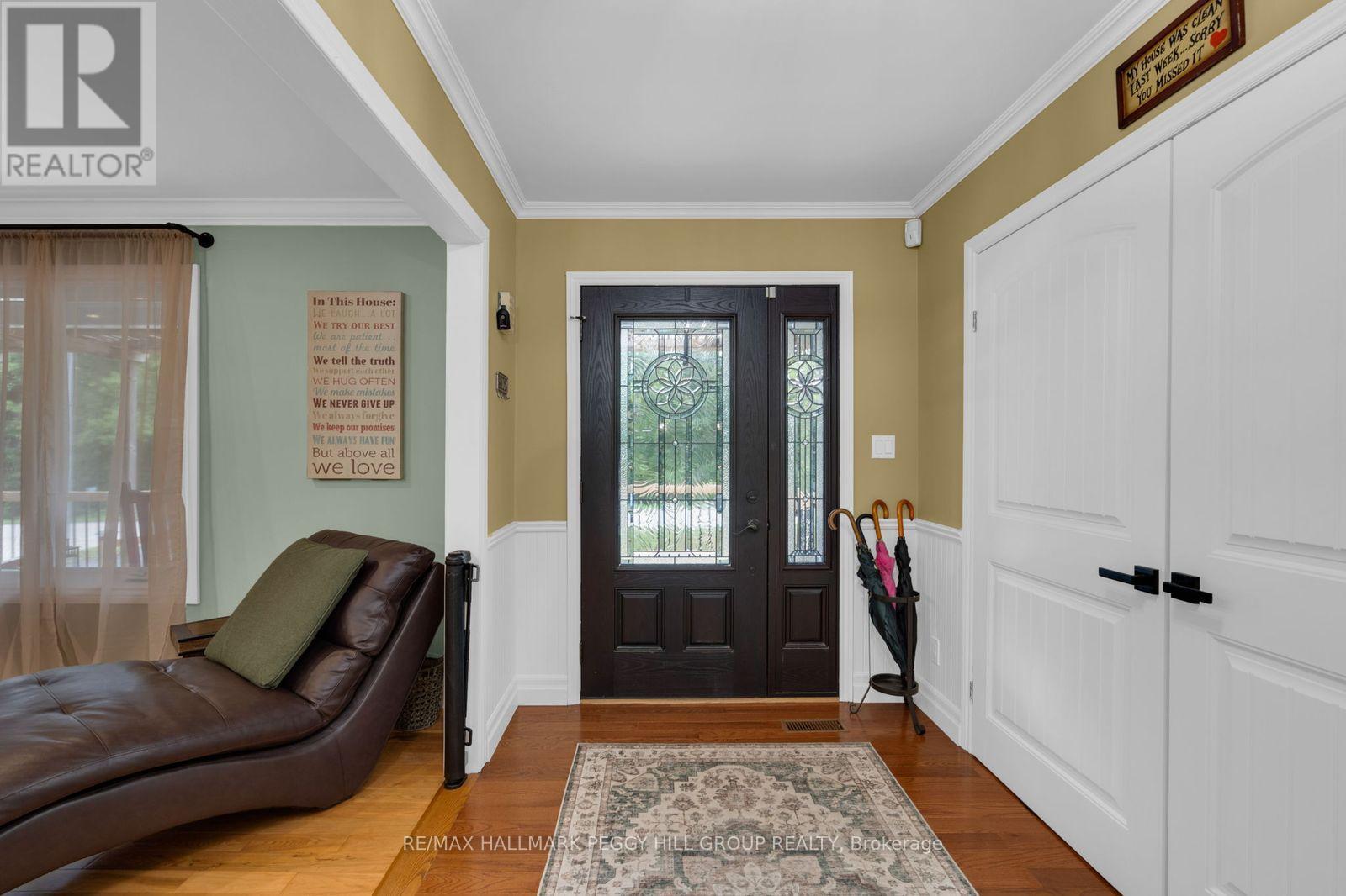 2889 Fairgrounds Road S, Clearview, Ontario  L0M 1G0 - Photo 3 - S13671708