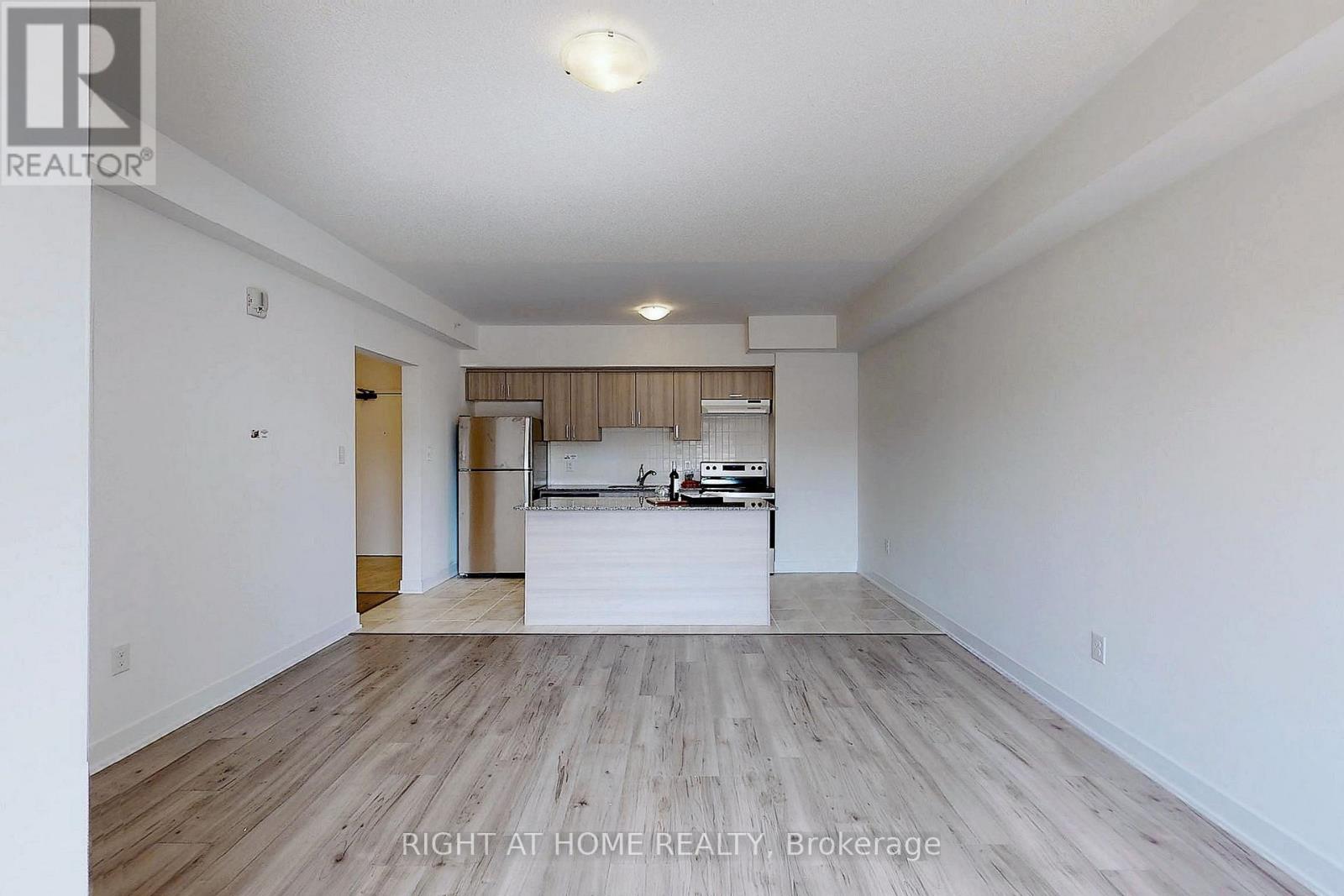204 - 8 Culinary Lane, Barrie, Ontario L9J 0T2 - Photo 6 - S13671726