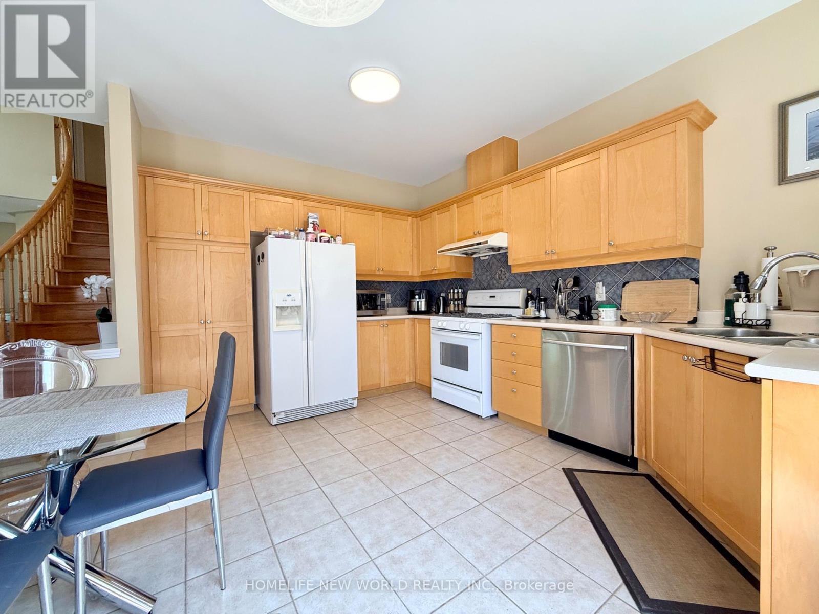 63 Southbrook Crescent, Markham, Ontario L6C 2H3 - Photo 19 - N13669188