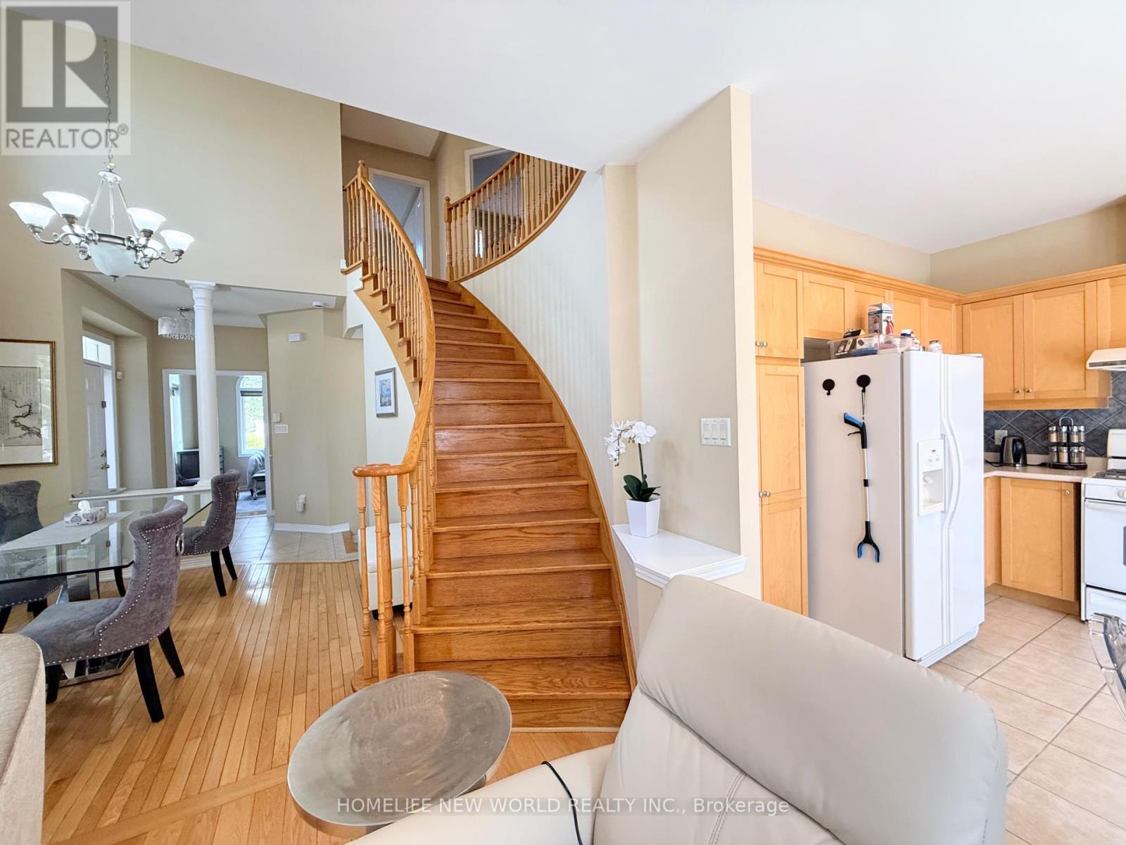 63 Southbrook Crescent, Markham, Ontario L6C 2H3 - Photo 22 - N13669188