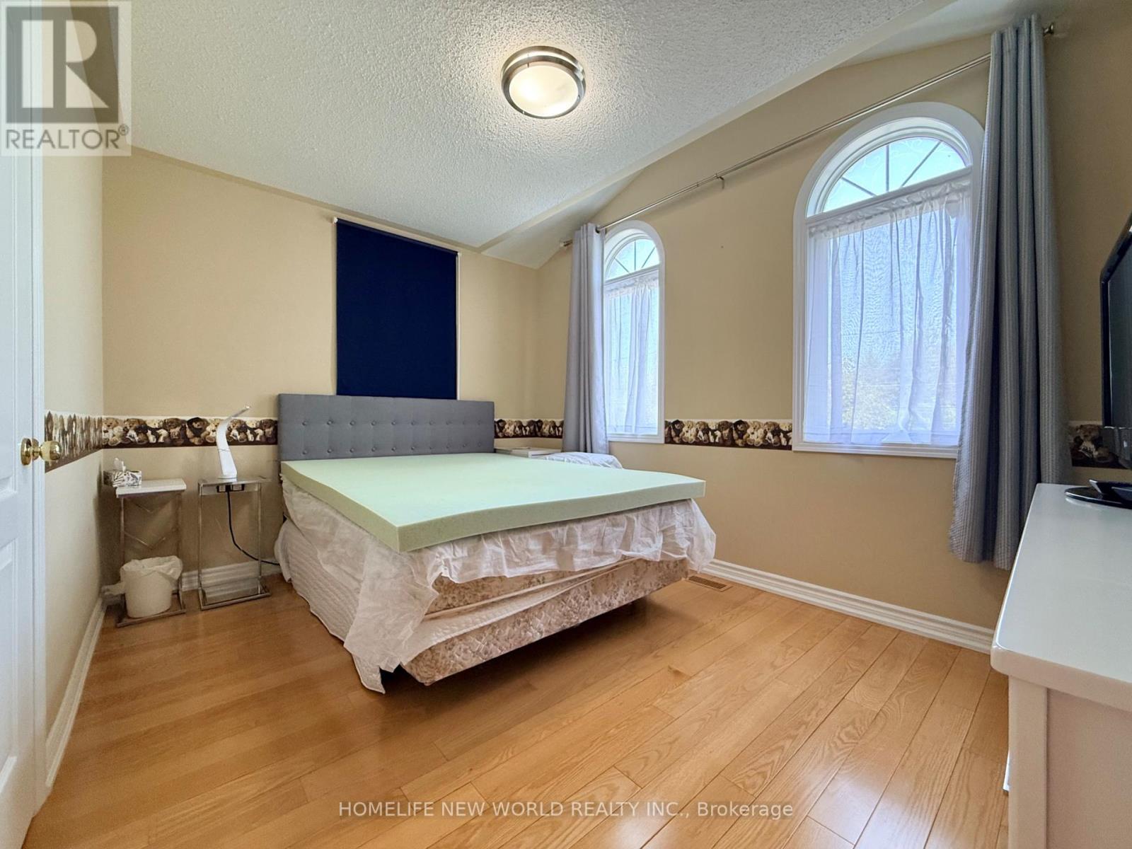 63 Southbrook Crescent, Markham, Ontario L6C 2H3 - Photo 33 - N13669188