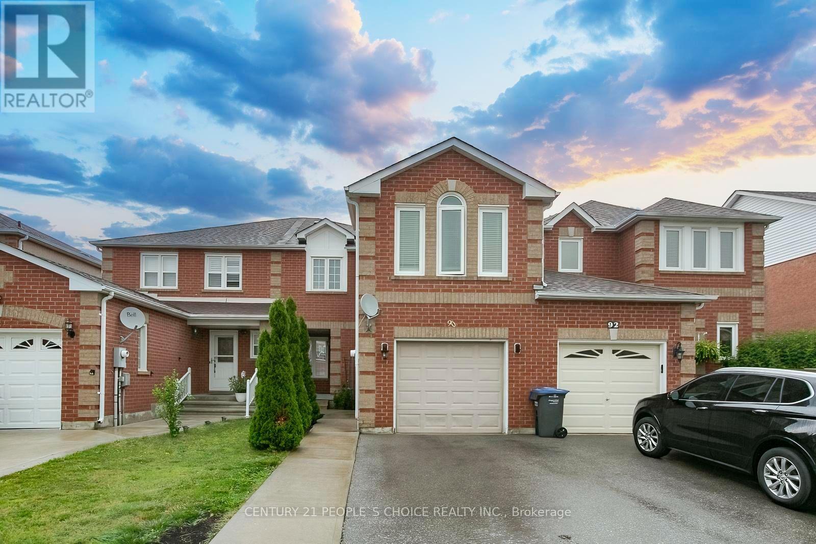 90 WHITE TAIL CRESCENT, Brampton, Ontario