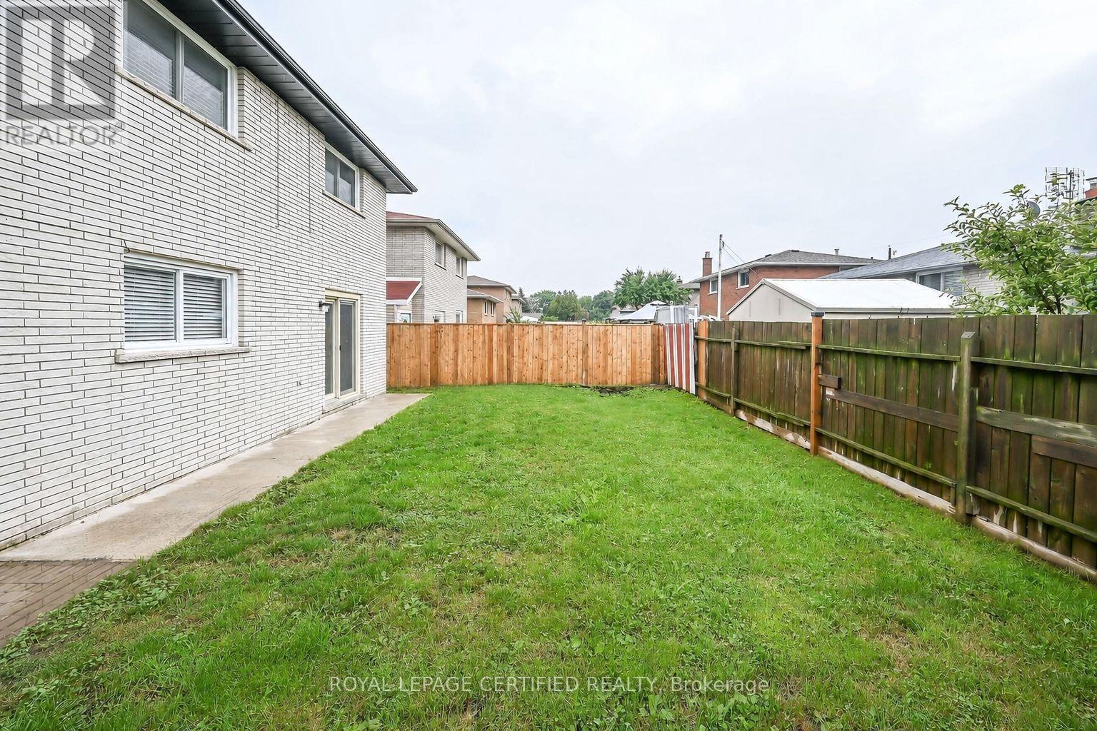 Bsmt - 40 Honeywell Drive, Hamilton, Ontario  L8E 1L9 - Photo 12 - X13657660