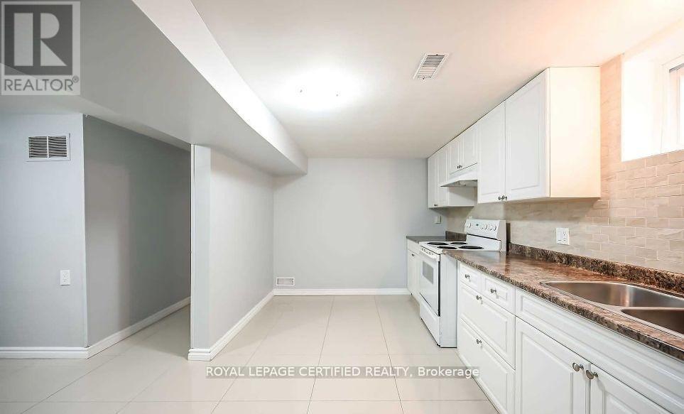 Bsmt - 40 Honeywell Drive, Hamilton, Ontario  L8E 1L9 - Photo 7 - X13657660