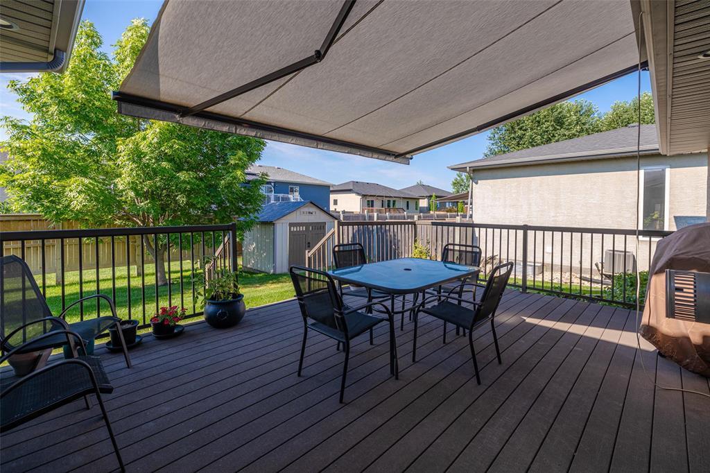 24 Carillon Way, Steinbach, Manitoba R5G 0W9 - Photo 37 - 202620335